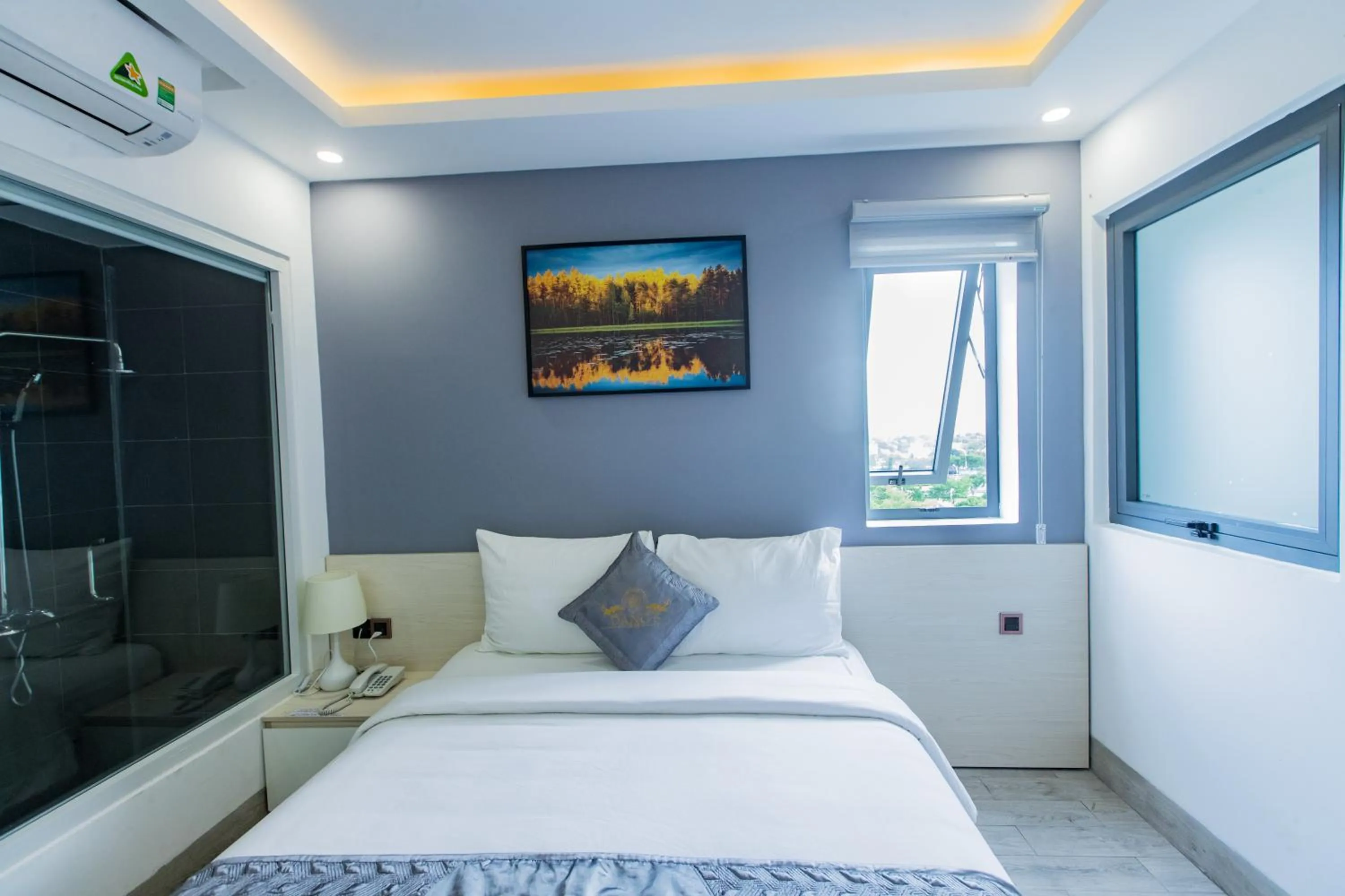 Bedroom, Bed in Dang's Hotel