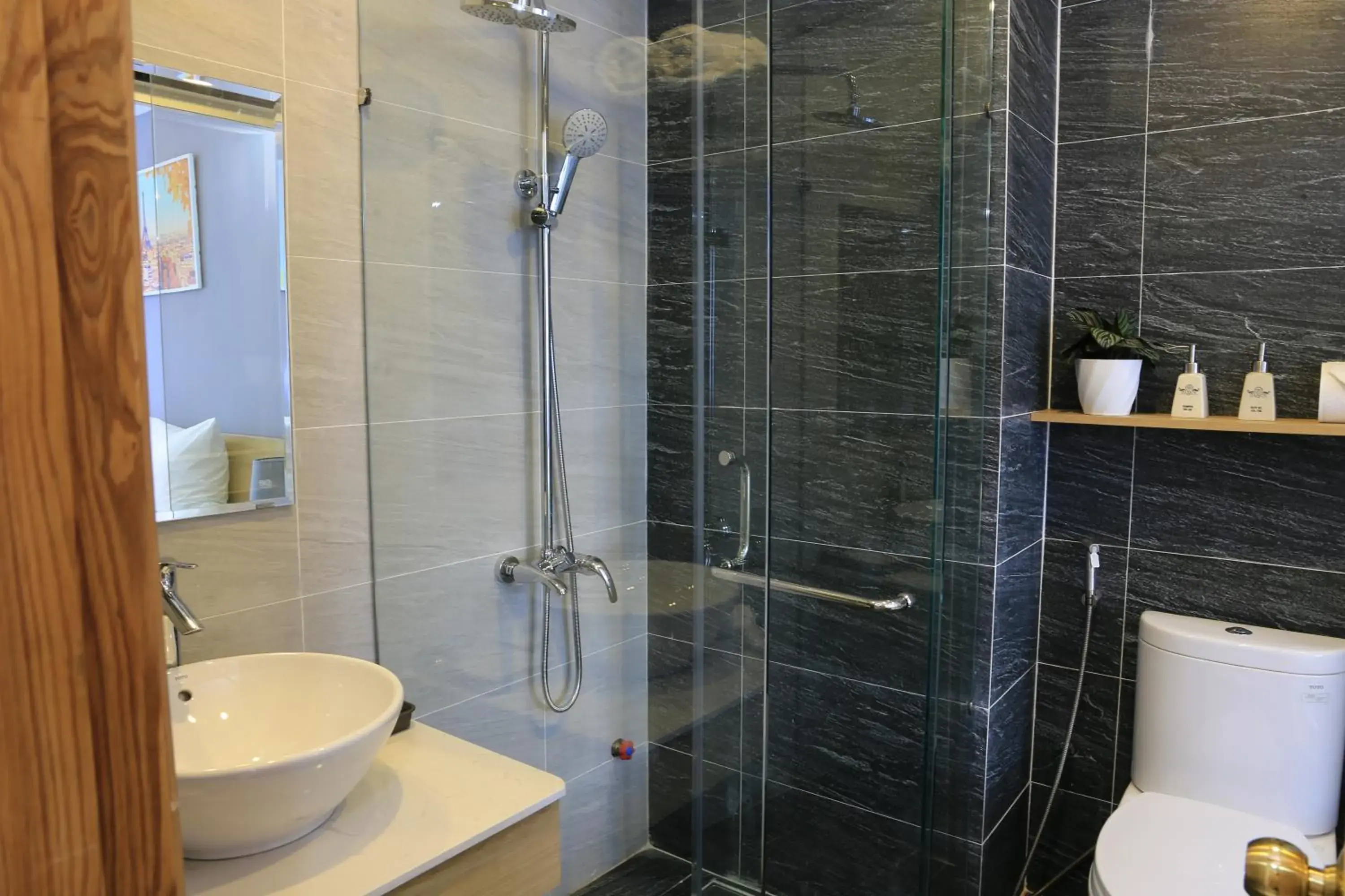 Deluxe Double Room in Dang's Hotel Deluxe Double Room in Dang's Hotel