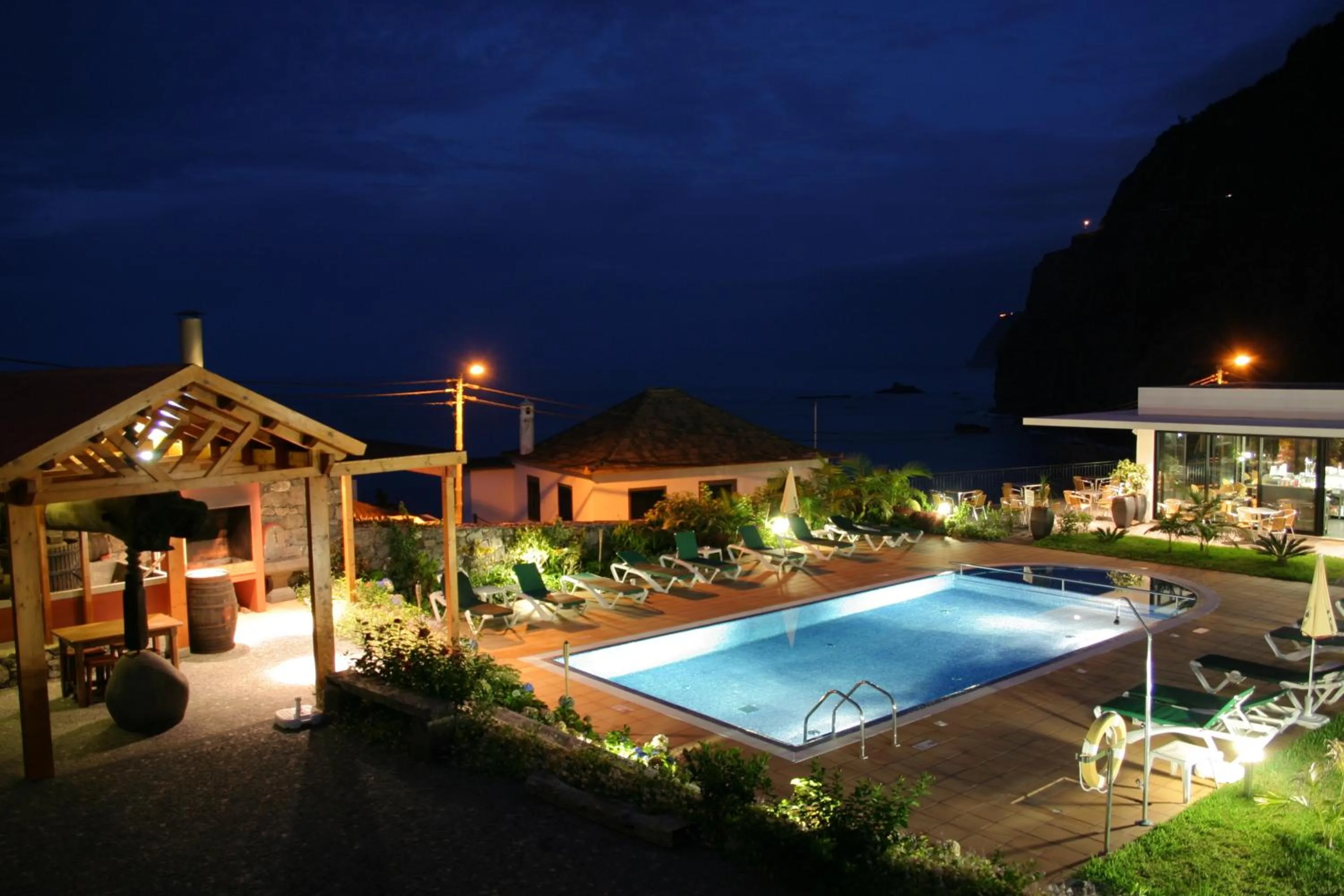 Property building in Casa da Capelinha