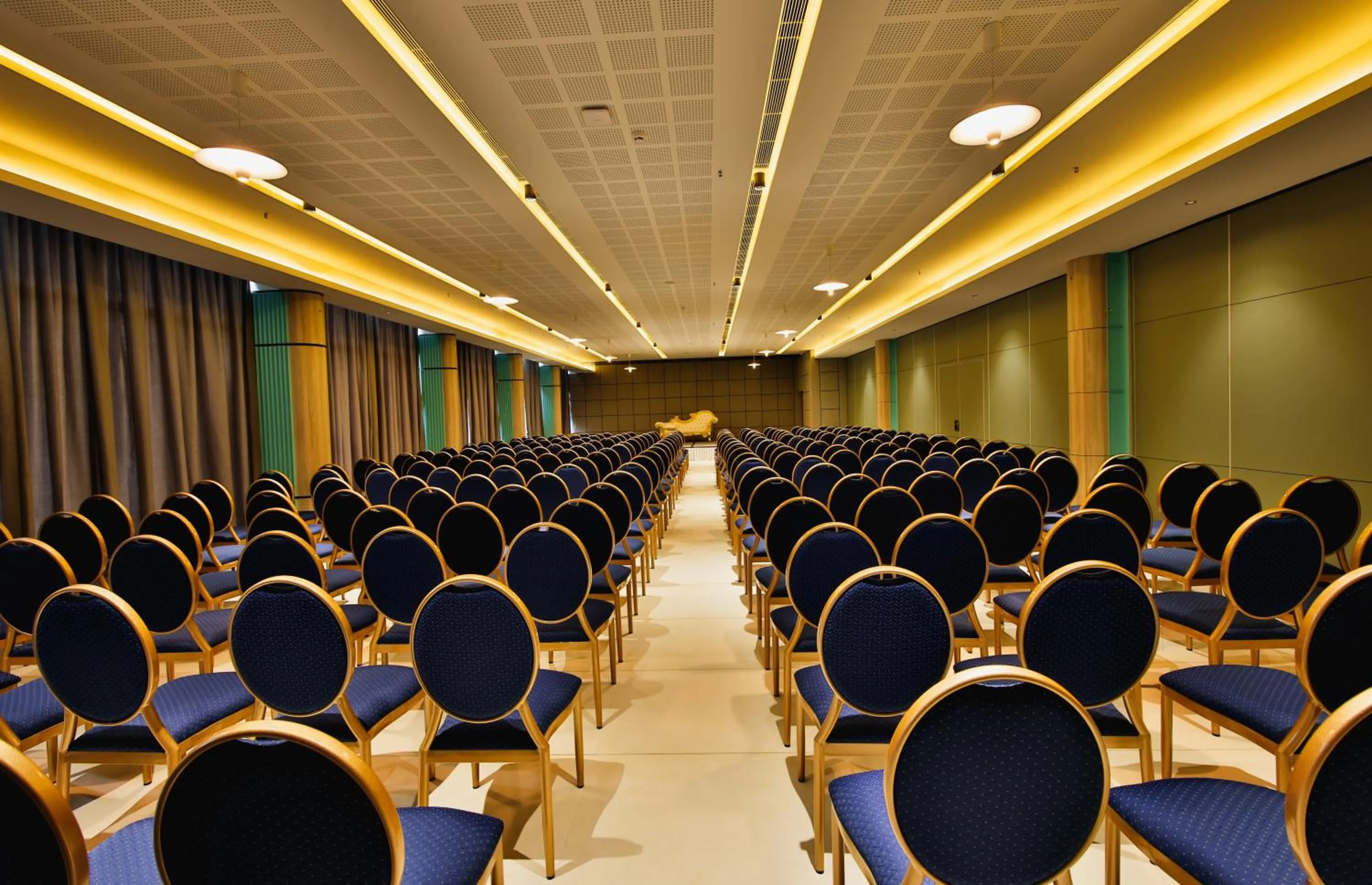 Banquet/Function facilities in Pushpak Grande