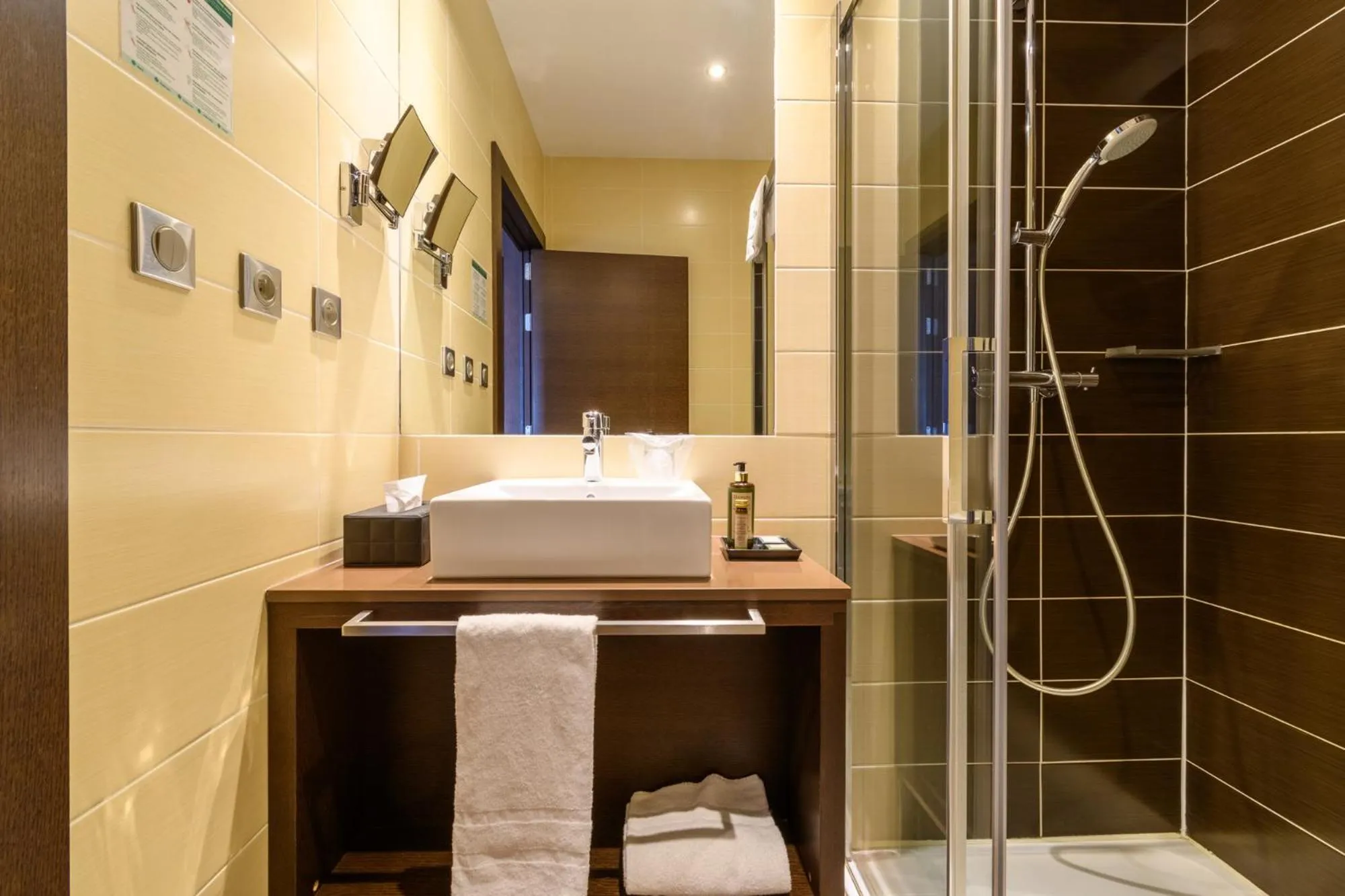 Bathroom in Hype Hôtel