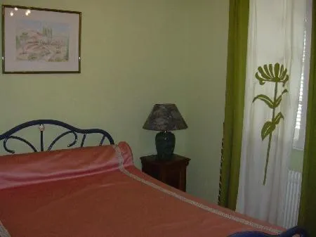 Photo of the whole room, Bed in Chambres d'Hôtes à la Fontanille