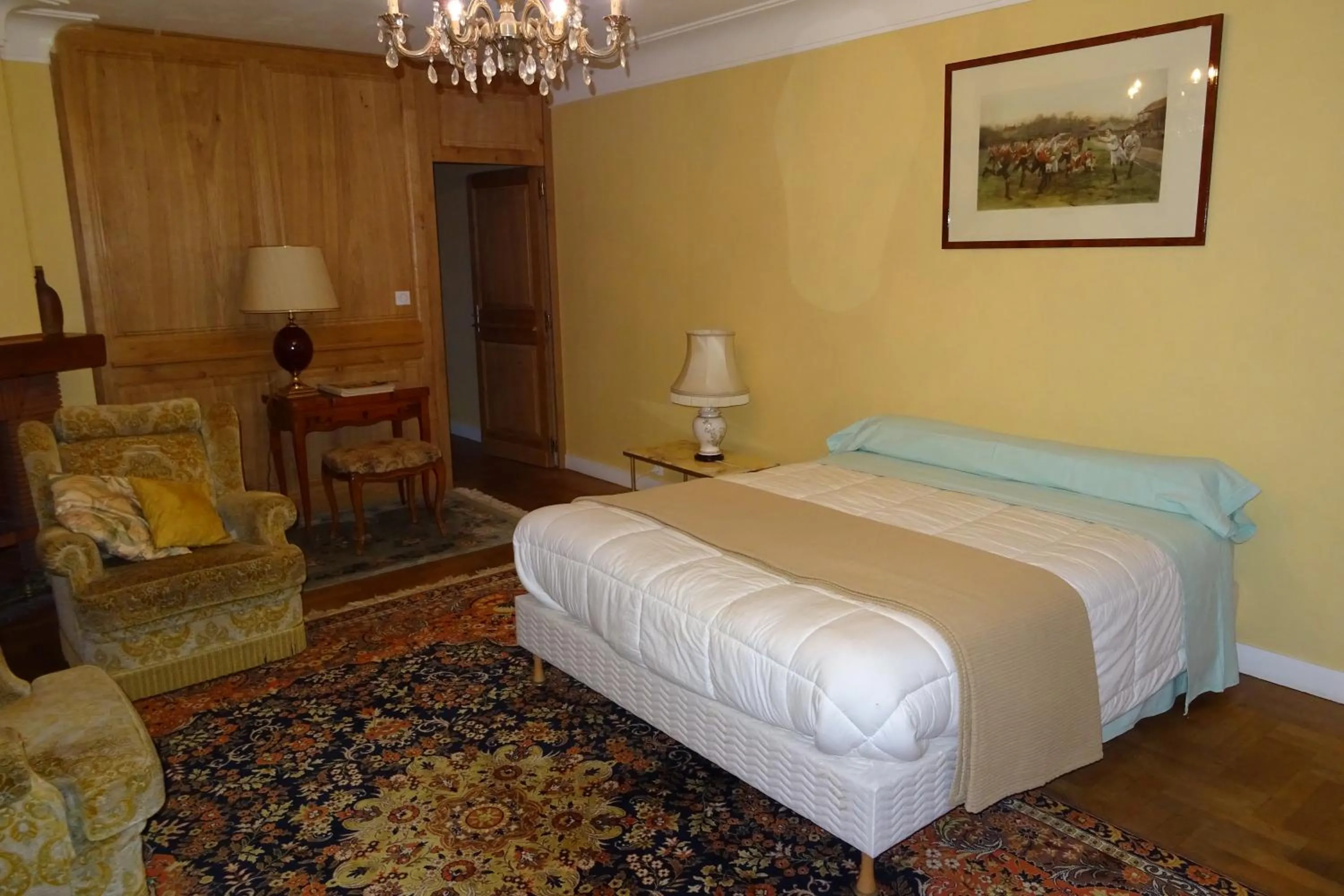 Bed in Chambres d'Hôtes à la Fontanille