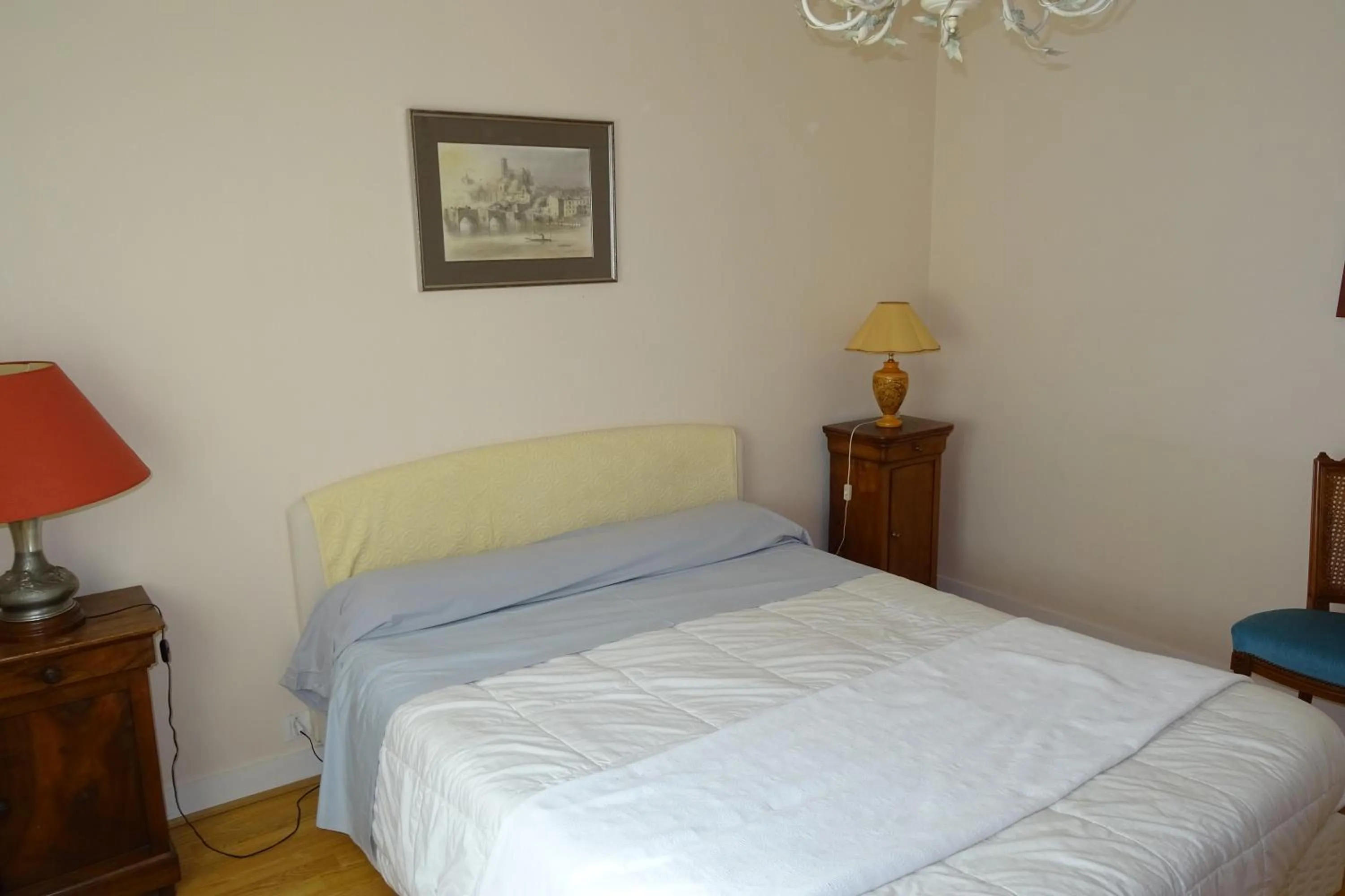 Bed in Chambres d'Hôtes à la Fontanille