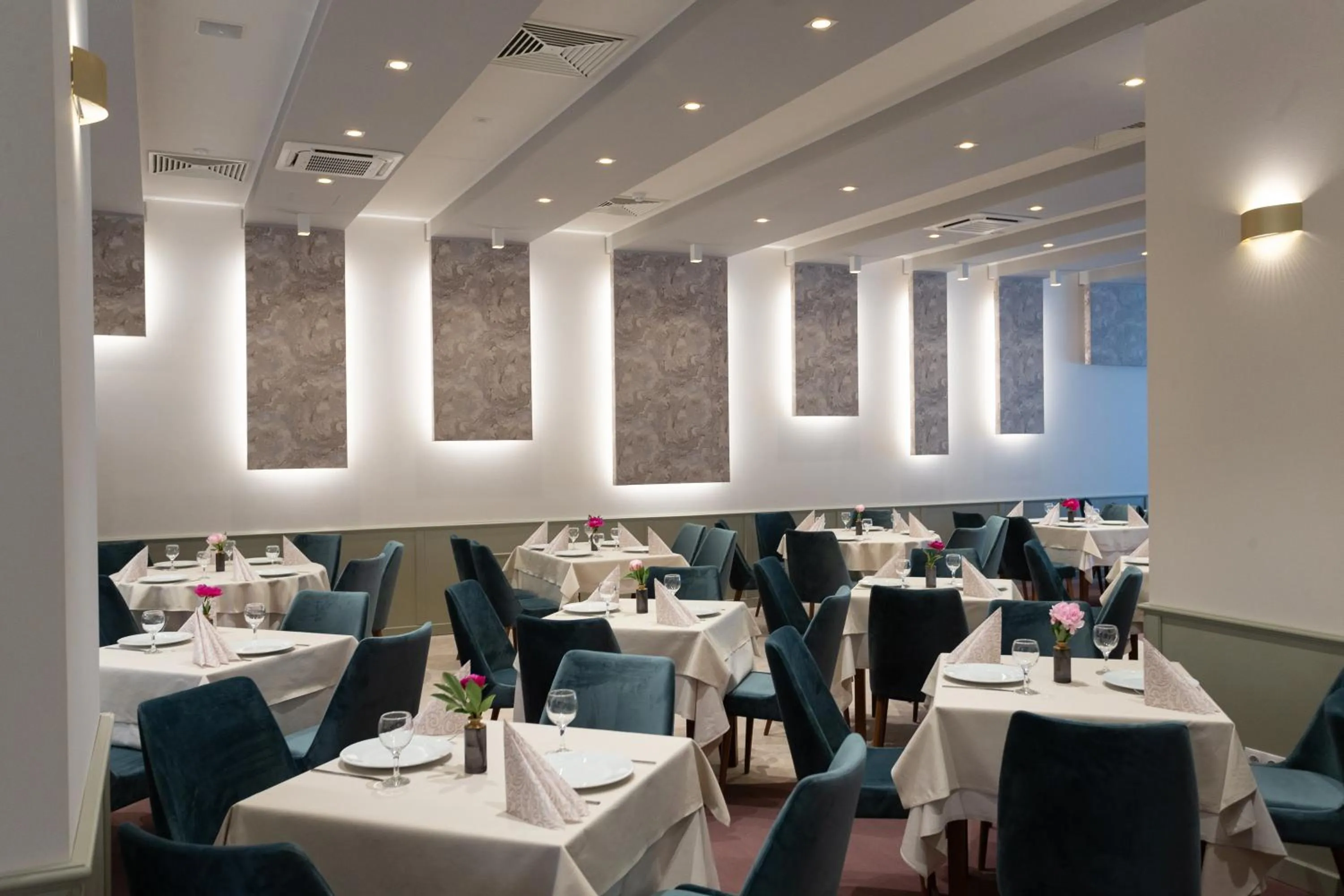 Restaurant/places to eat in Hotel Fenyõ Conference & Spa