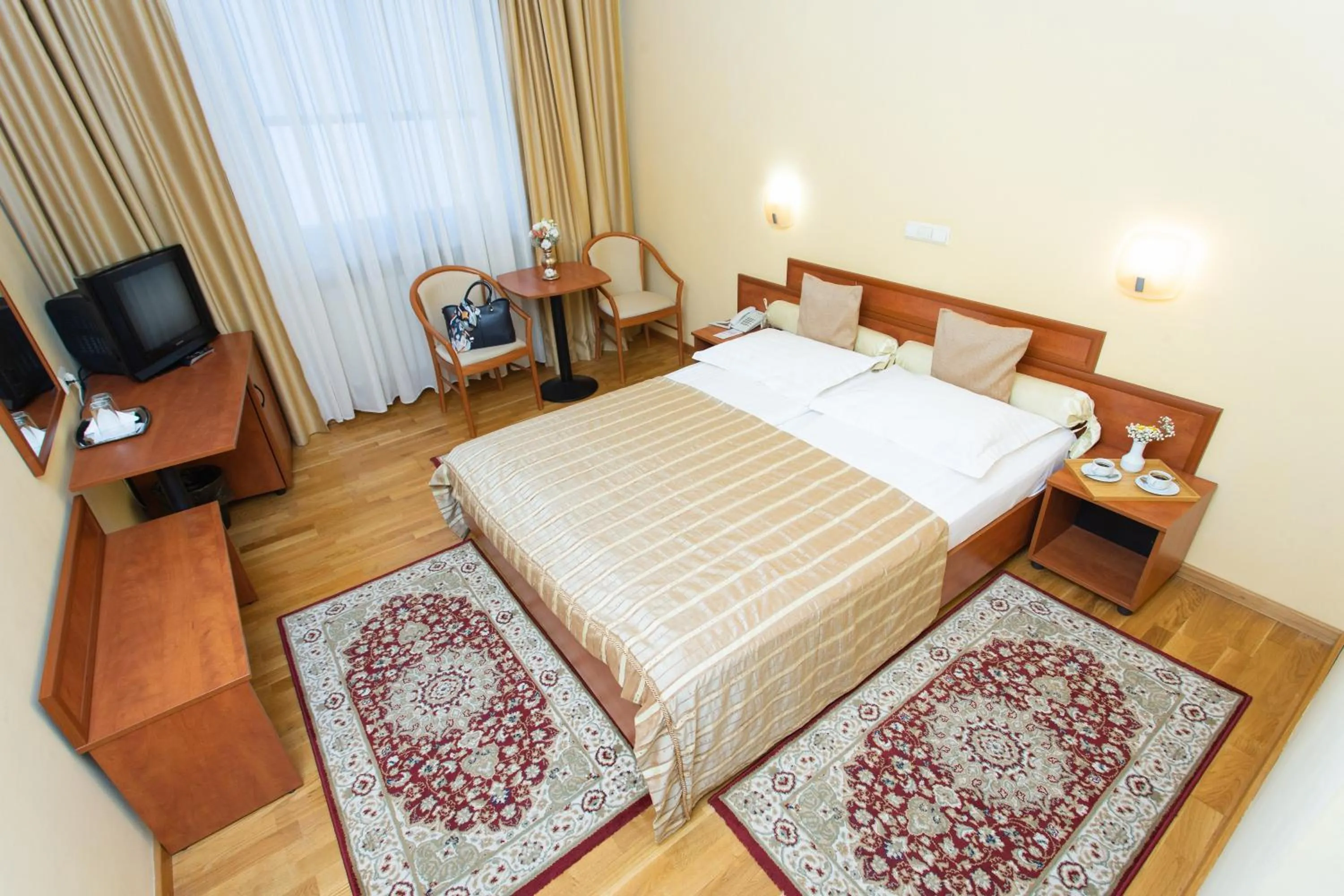 Bed in Hotel Fenyõ Conference & Spa