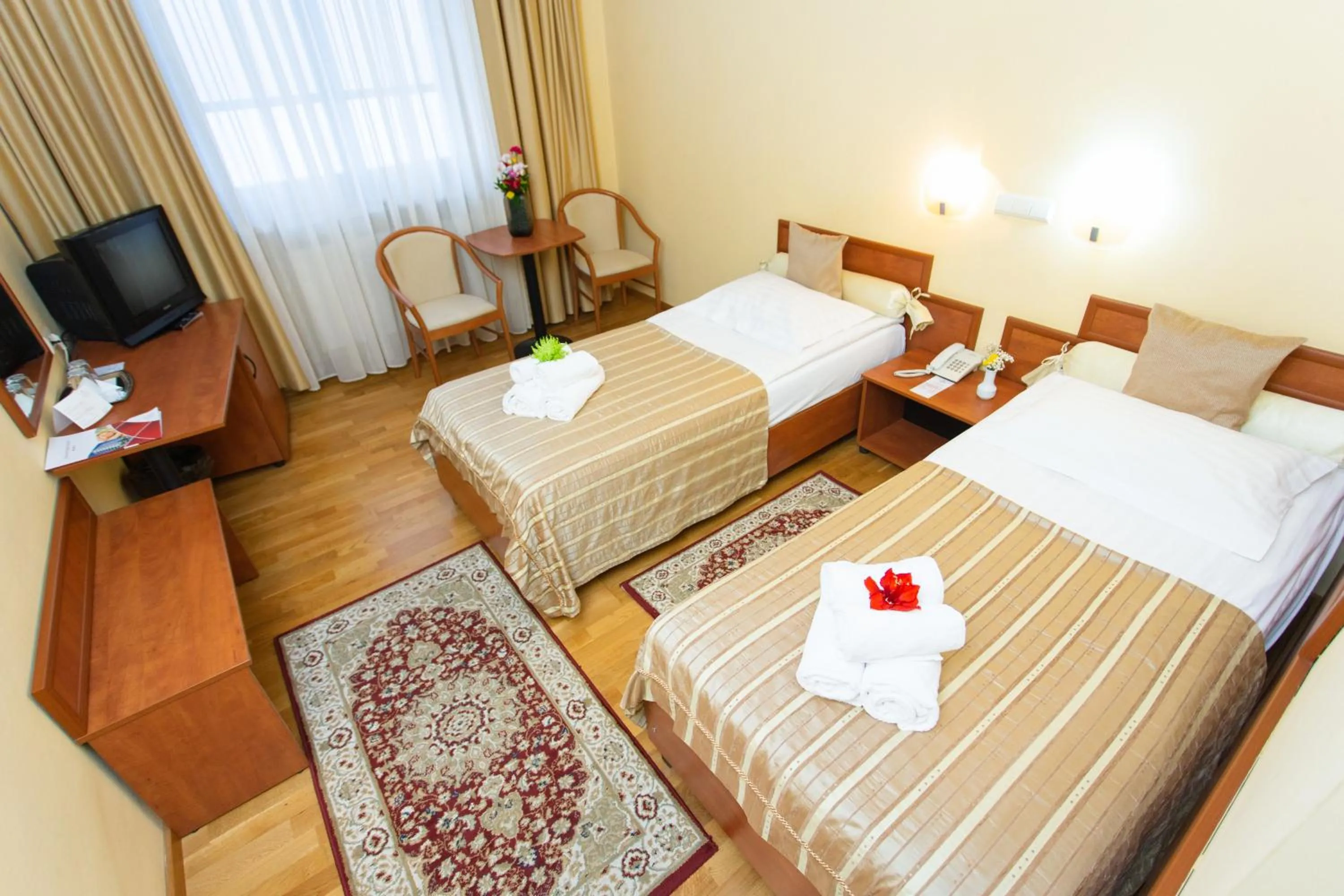 Bed in Hotel Fenyõ Conference & Spa