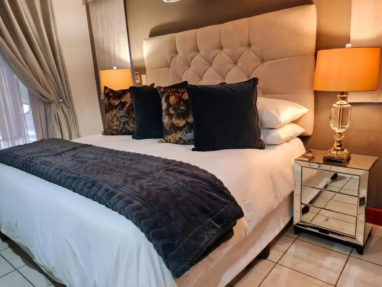 Deluxe King Suite in Vaal De Vue Guesthouse