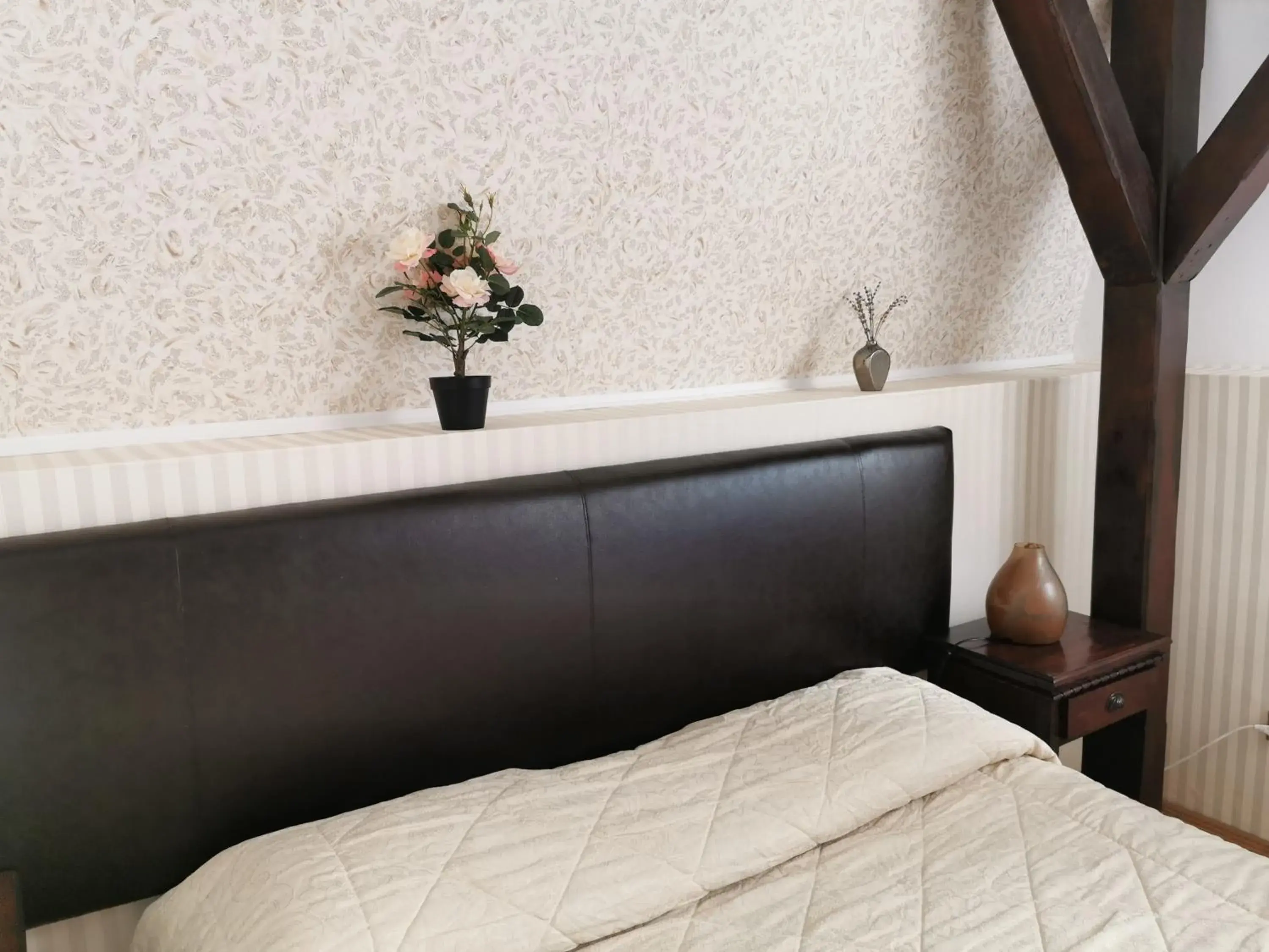 Bedroom, Bed in Prince Residence Apartments Bedroom, Bed in Prince Residence Apartments