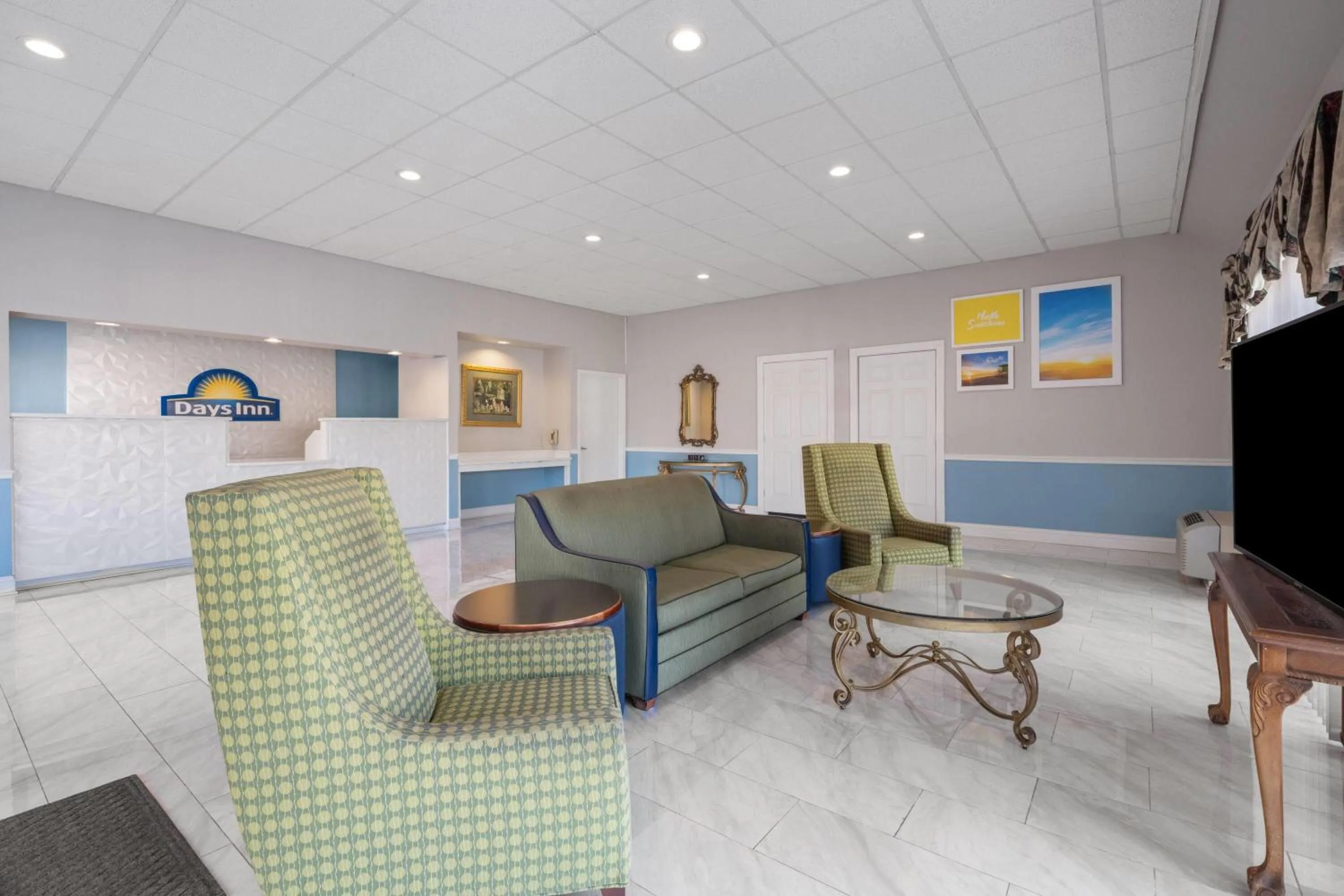 Lobby or reception in Days Inn by Wyndham Alma