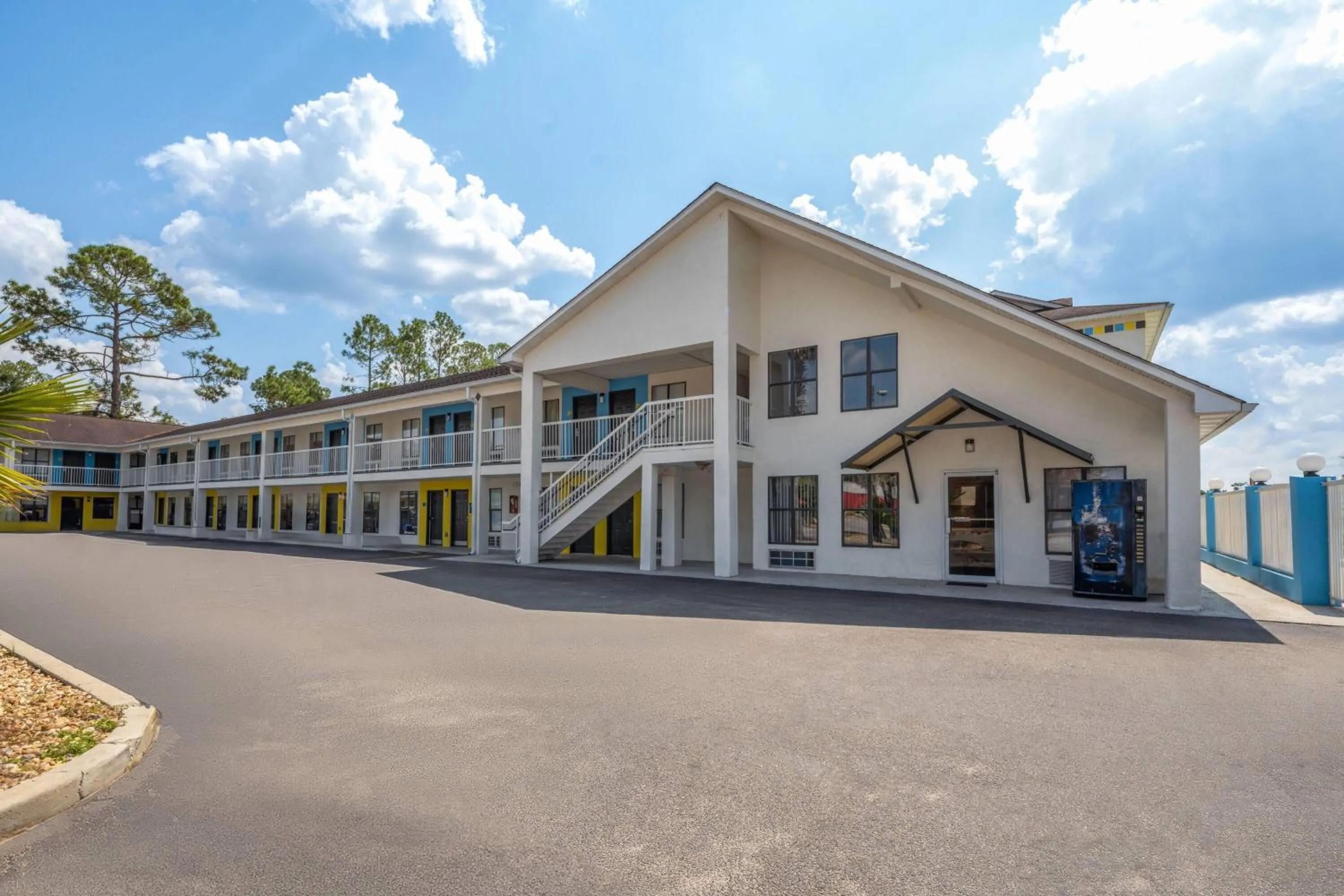 Property building in Days Inn by Wyndham Alma