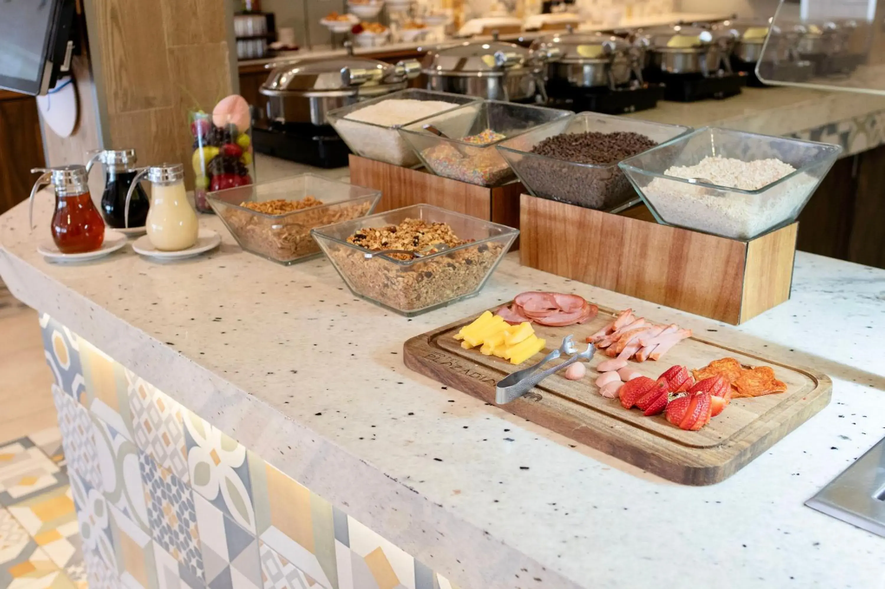 Buffet breakfast in Hotel Plaza Diana Buffet breakfast in Hotel Plaza Diana