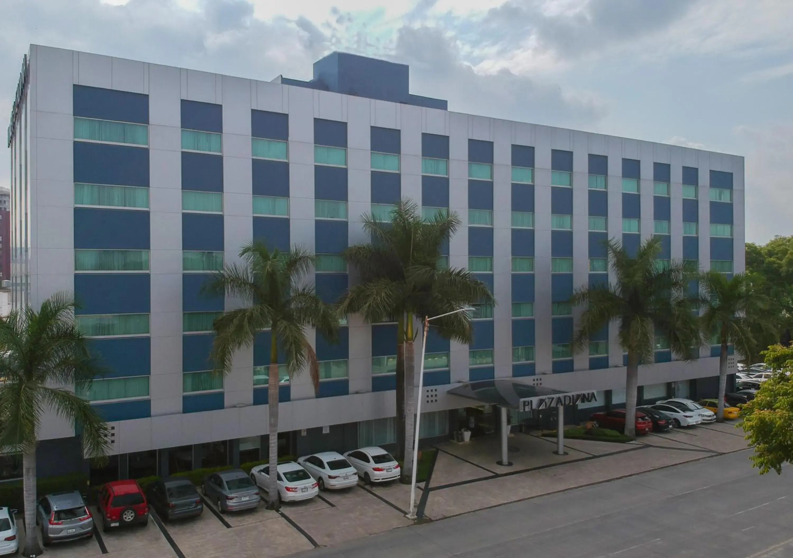 Property building in Hotel Plaza Diana Property building in Hotel Plaza Diana