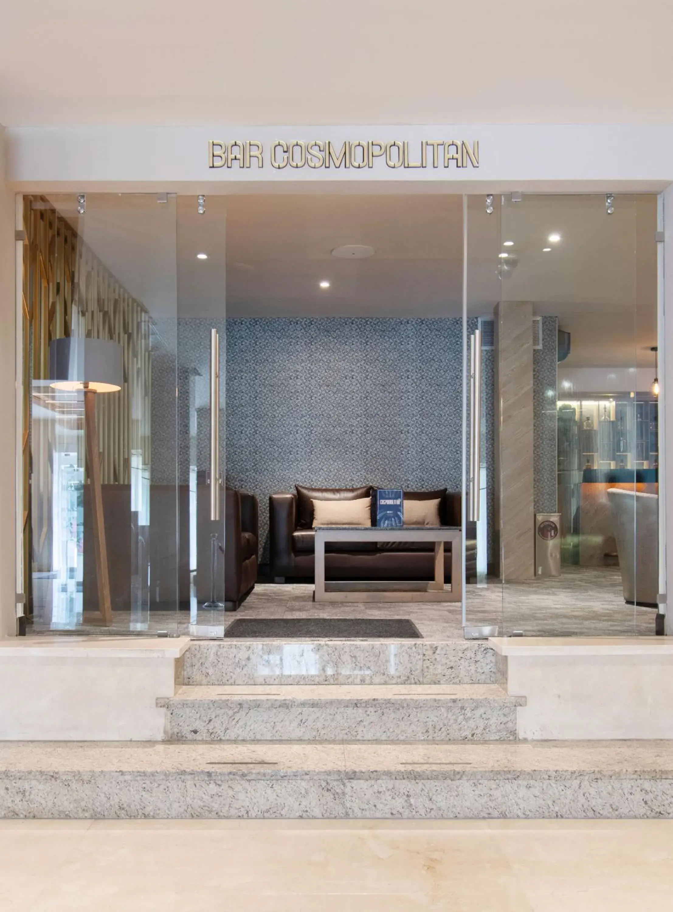 Lounge or bar in Hotel Plaza Diana Lounge or bar in Hotel Plaza Diana