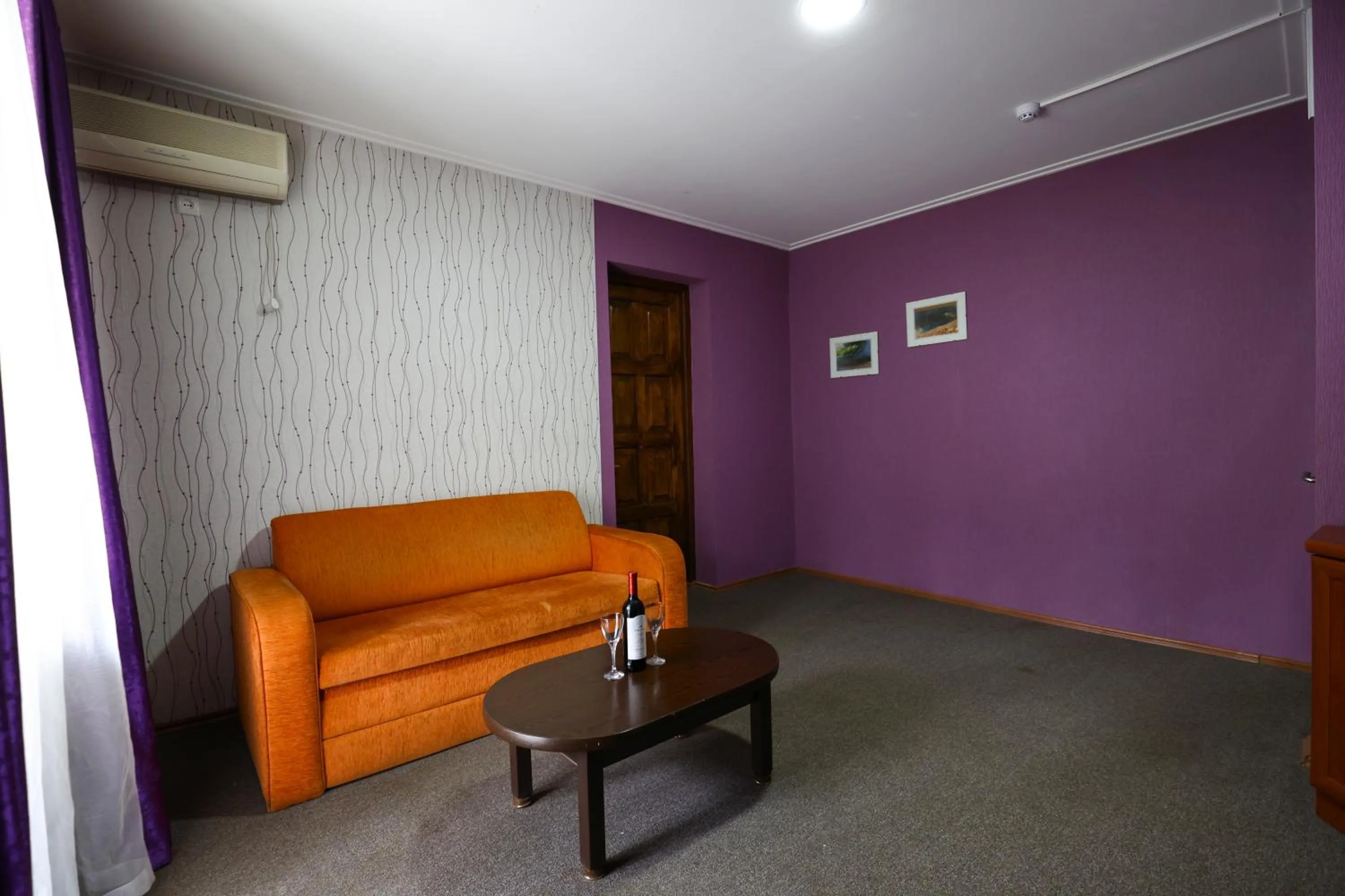 Living room in Park Hotel Imeri kutaisi