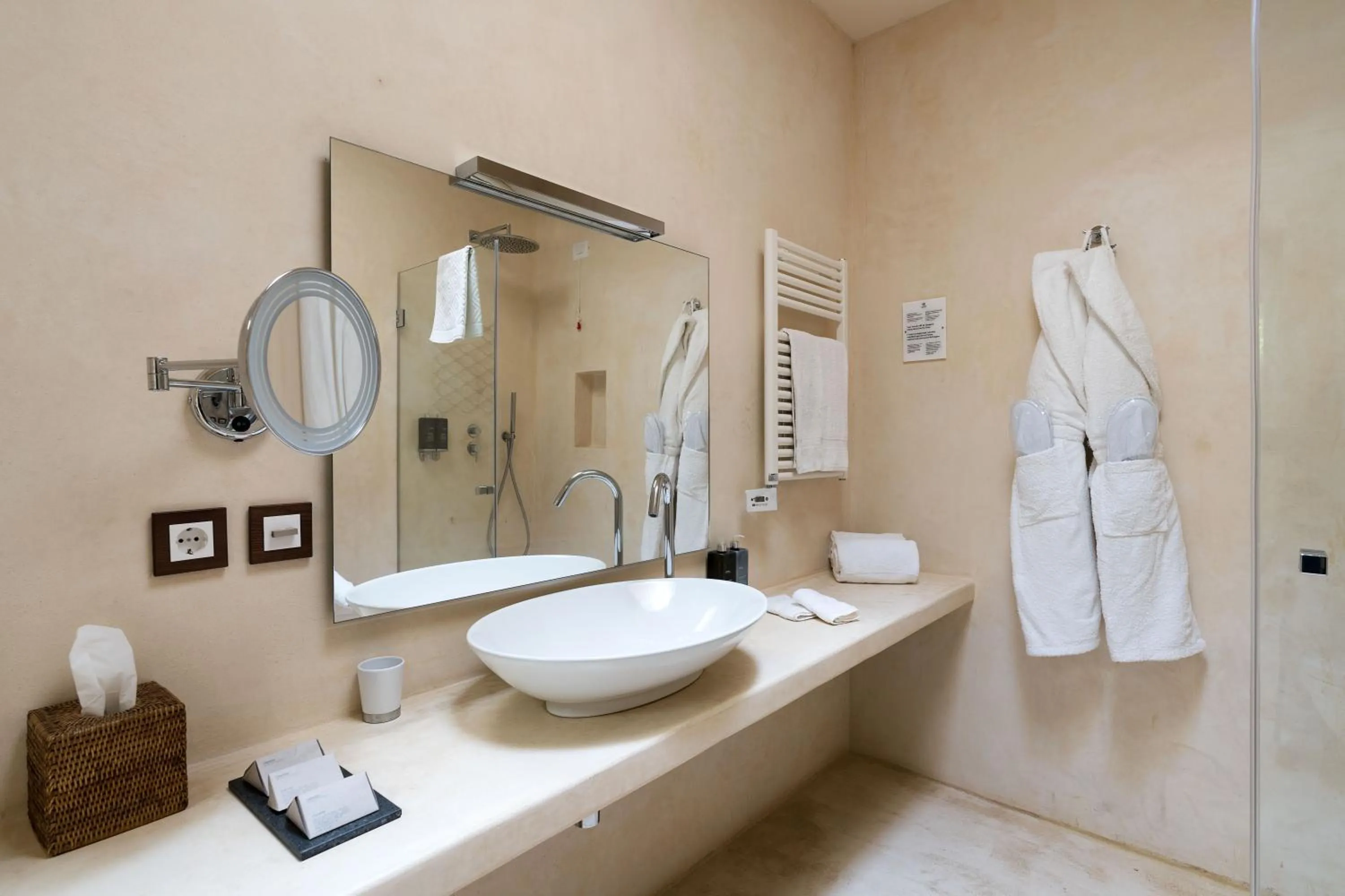 Bathroom in Monaci delle Terre Nere