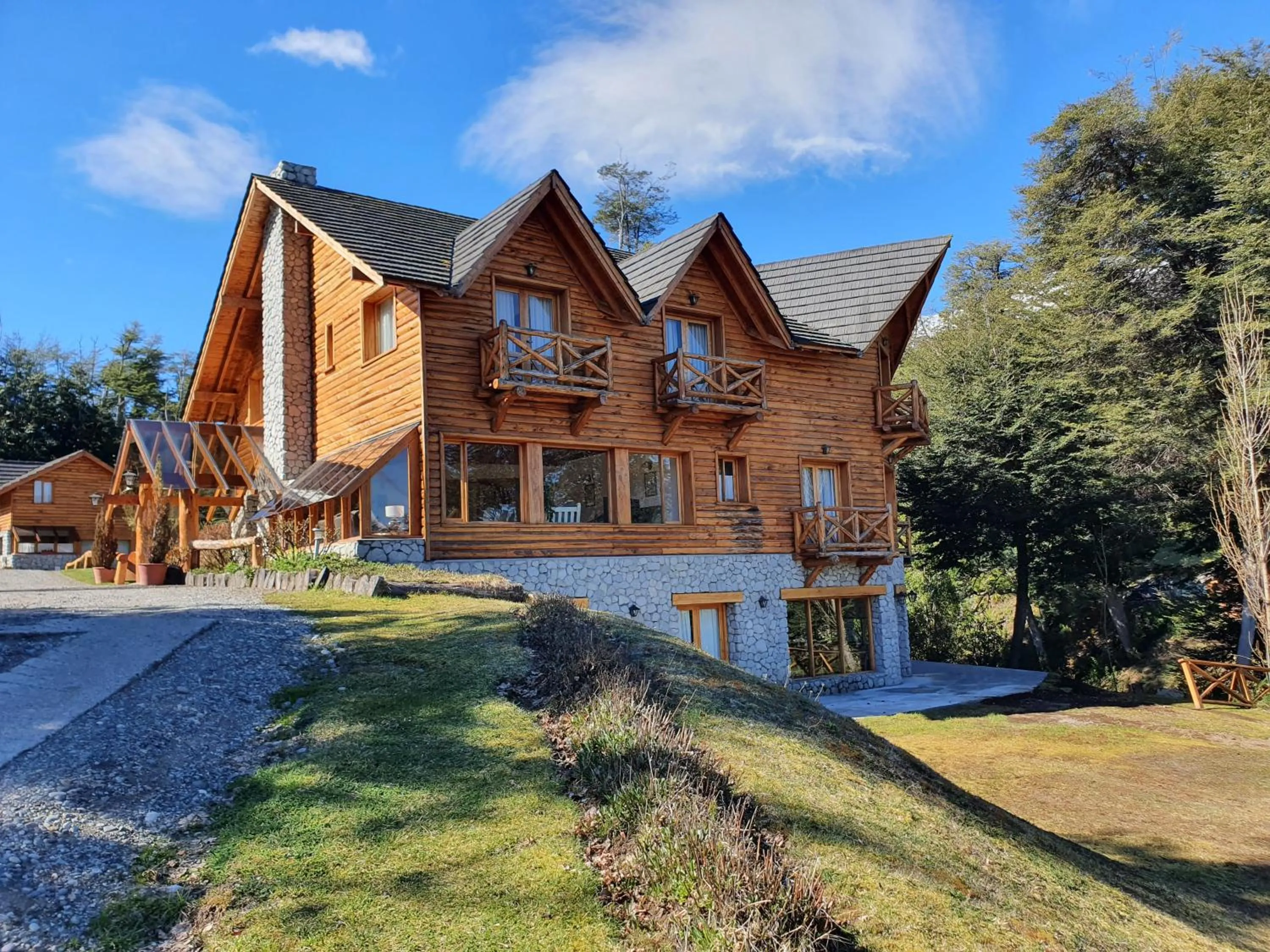 Property building in Encanto del Rio