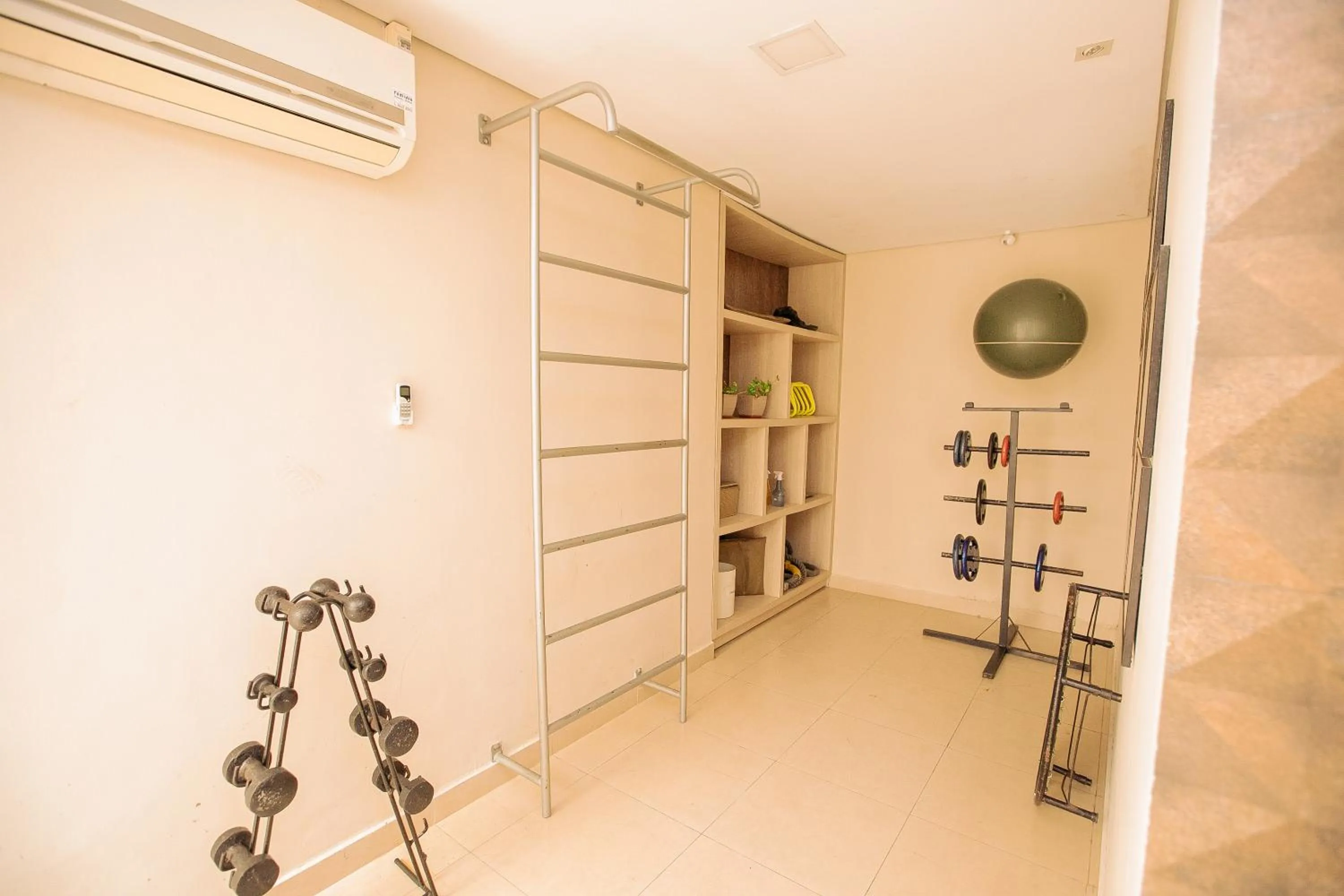 Fitness centre/facilities in Maximus Business by - Easy Hotéis