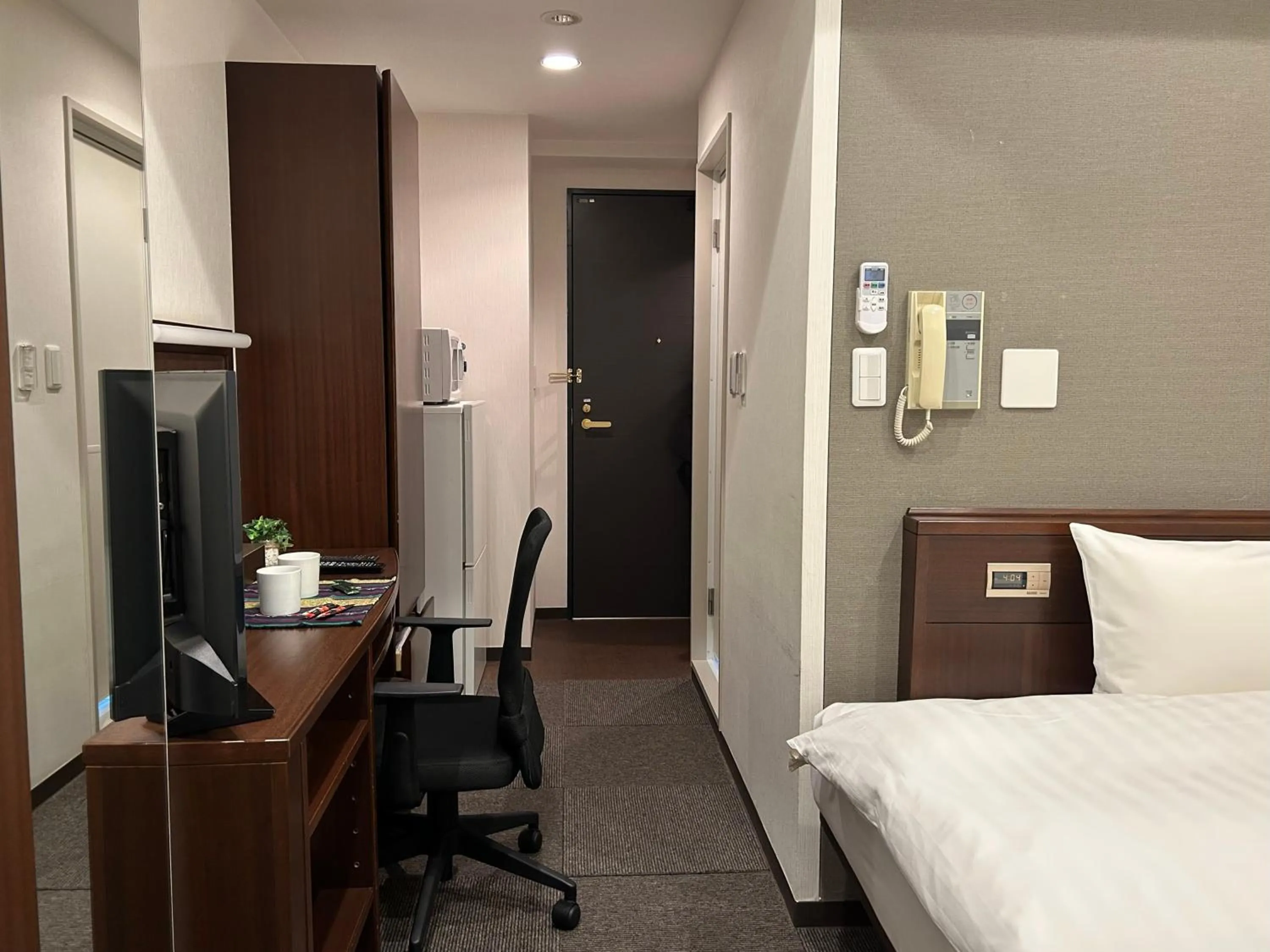 Photo of the whole room, Bed in Cypressinn Tokyo