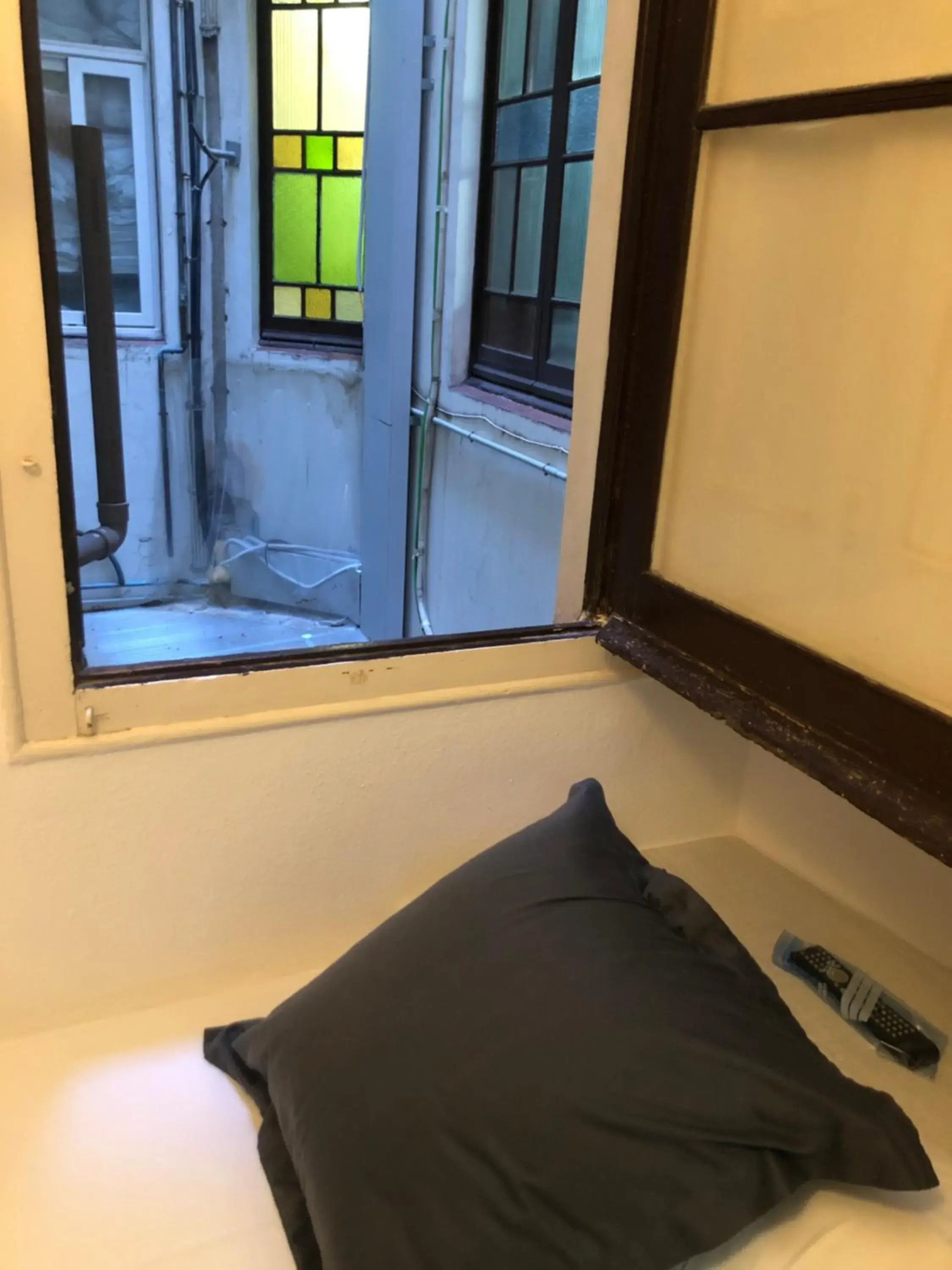 Bed in Hostalin Barcelona Diputacion Bed in Hostalin Barcelona Diputacion