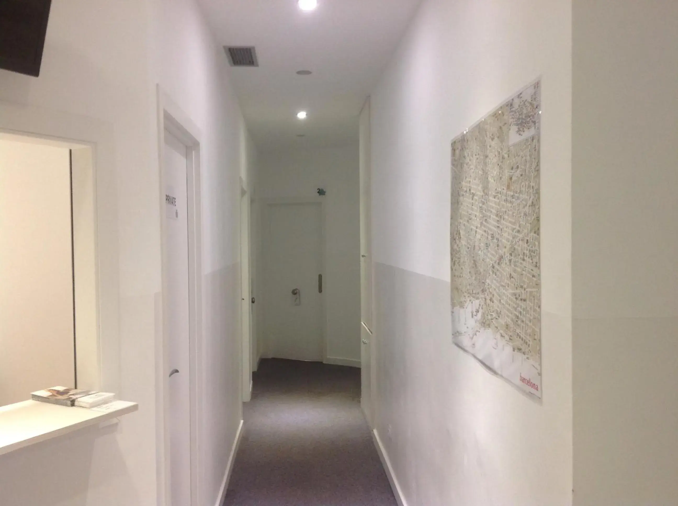 Lobby or reception in Hostalin Barcelona Diputacion Lobby or reception in Hostalin Barcelona Diputacion