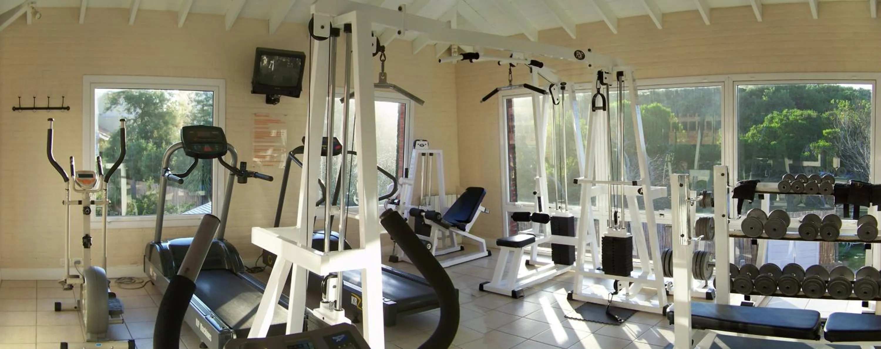 Fitness centre/facilities in Carilo Soleil By HS