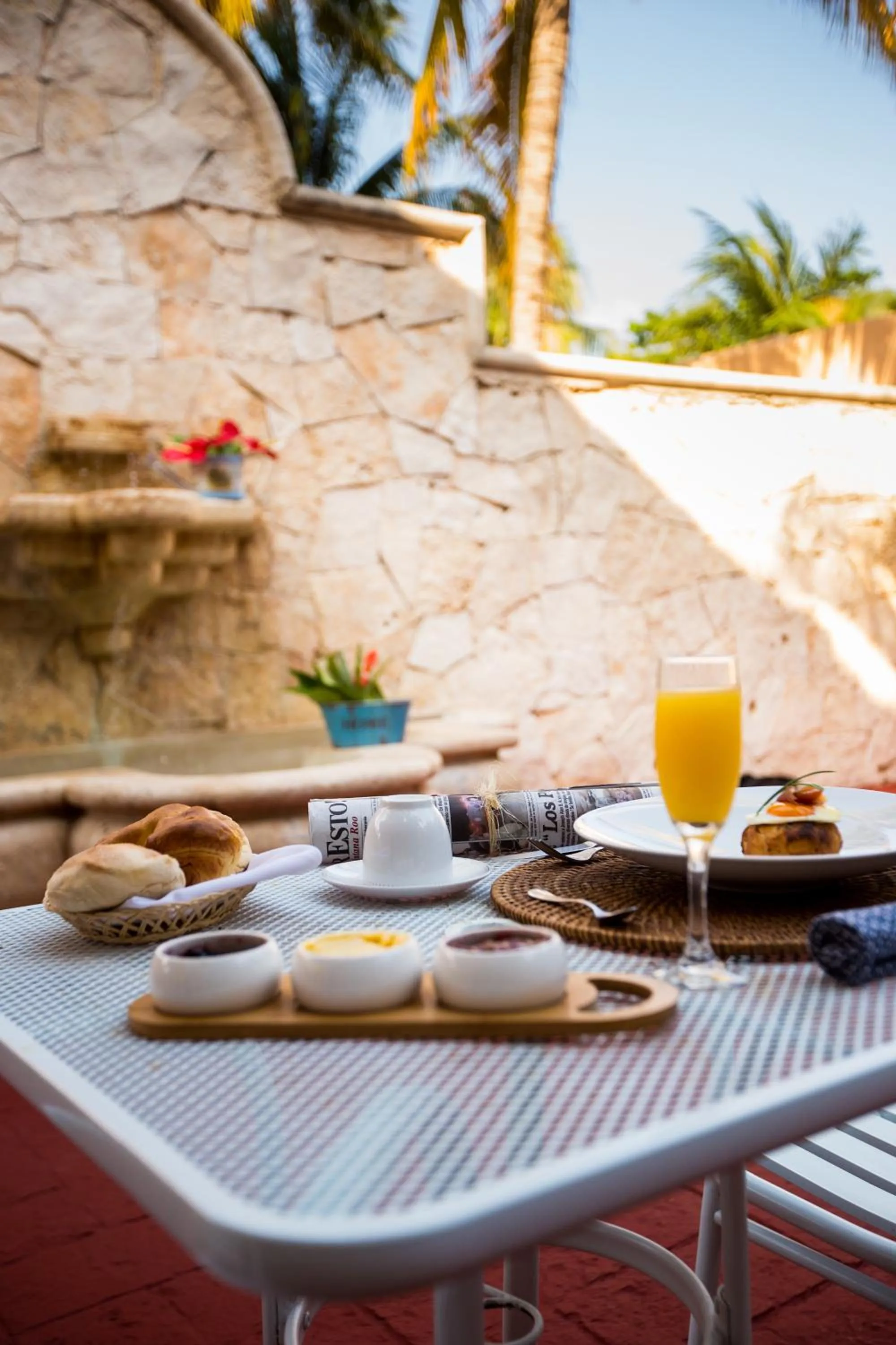 Area and facilities in Chez Waffle Hotel