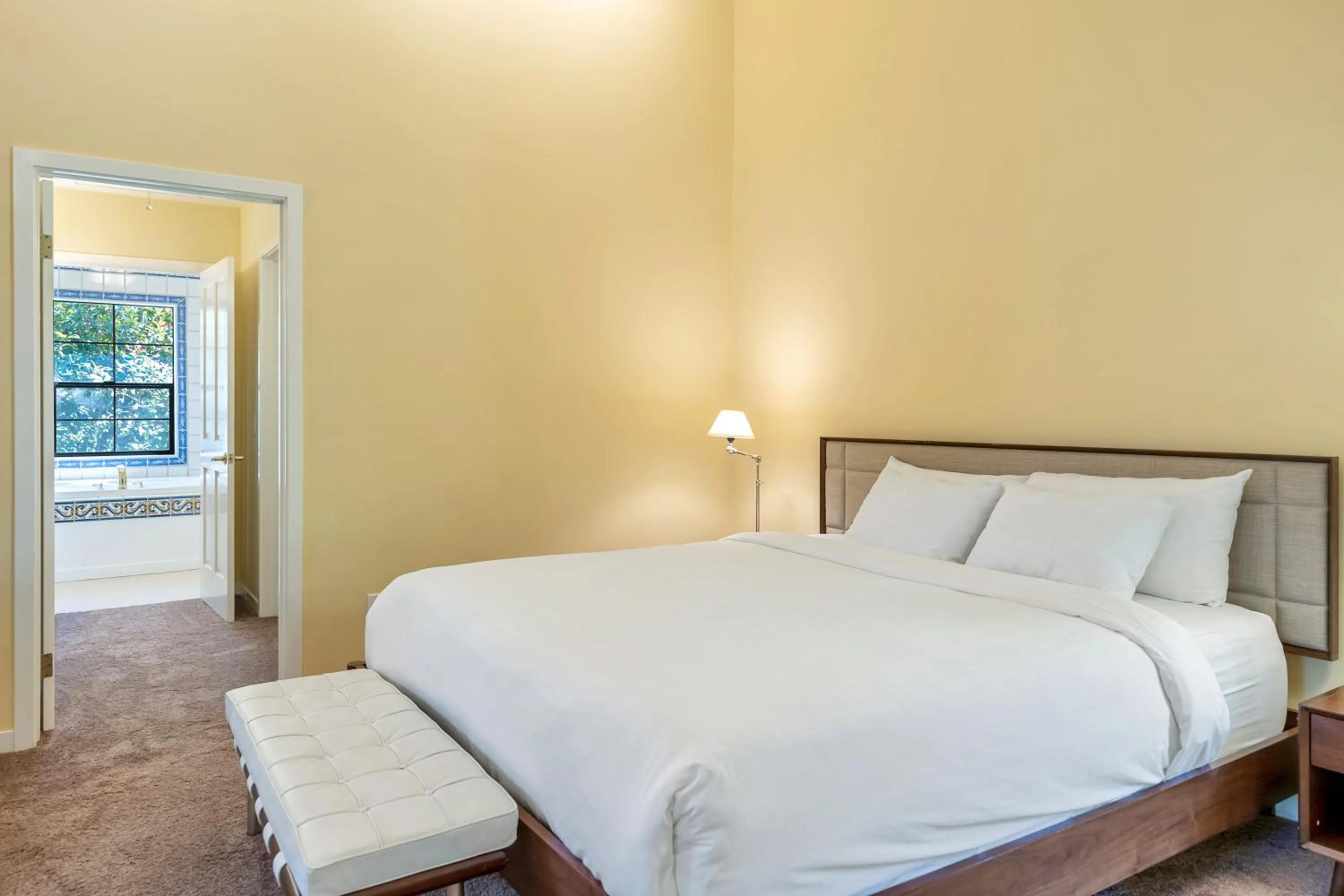 Bed in Sonoma Coast Villa