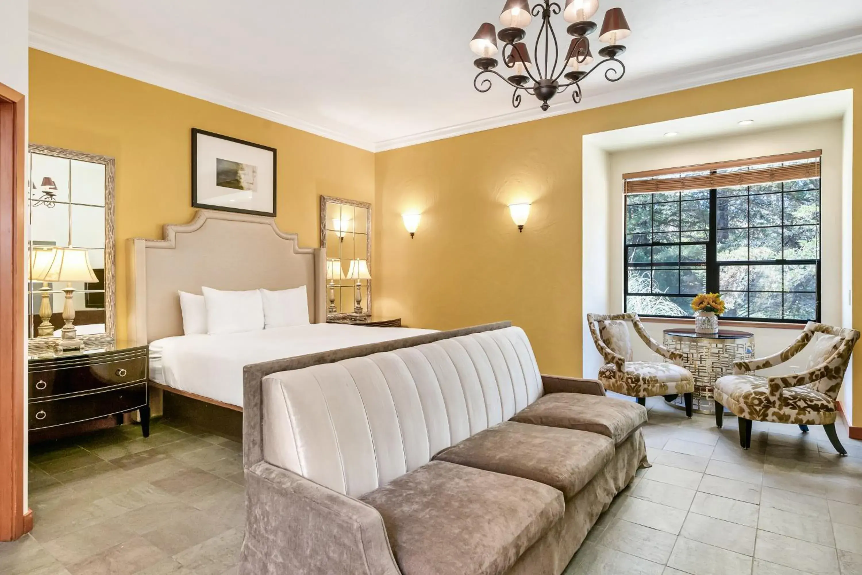 Deluxe King Room in Sonoma Coast Villa Deluxe King Room in Sonoma Coast Villa