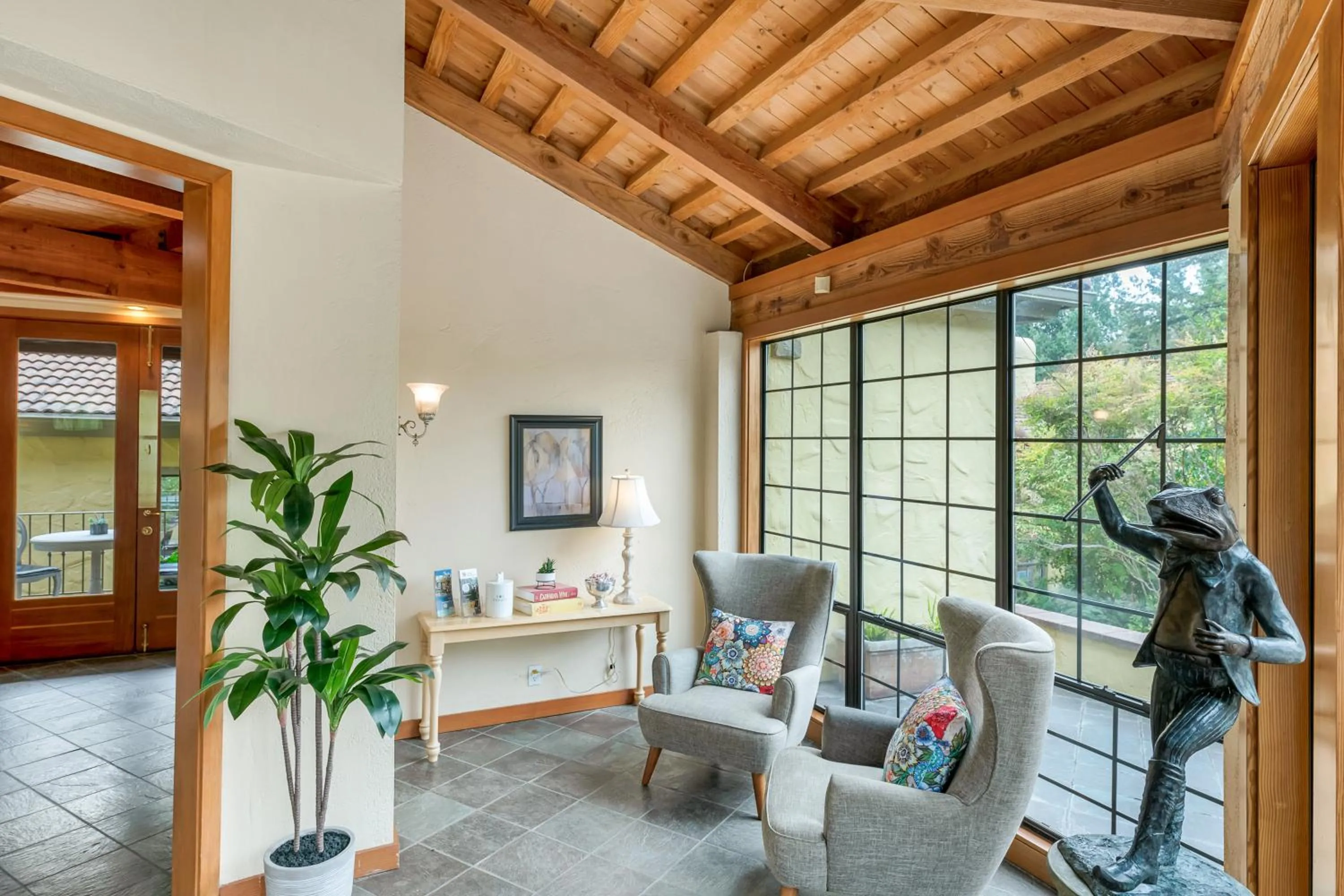 Seating area in Sonoma Coast Villa