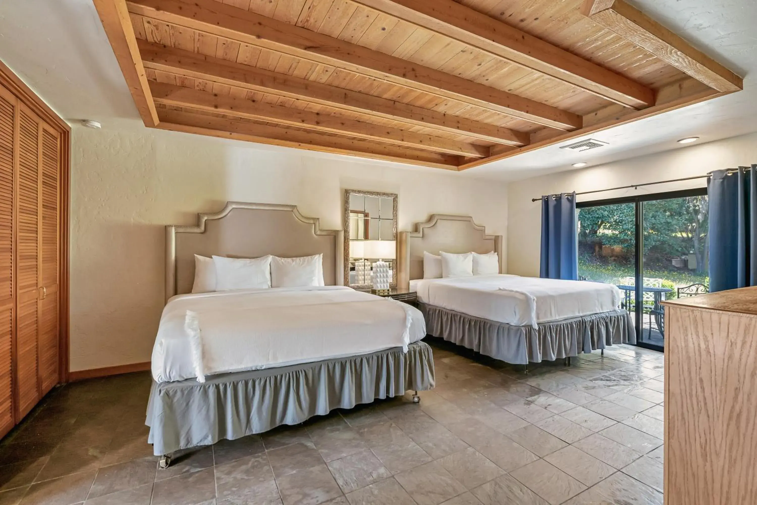 King Room with Two King Beds in Sonoma Coast Villa King Room with Two King Beds in Sonoma Coast Villa