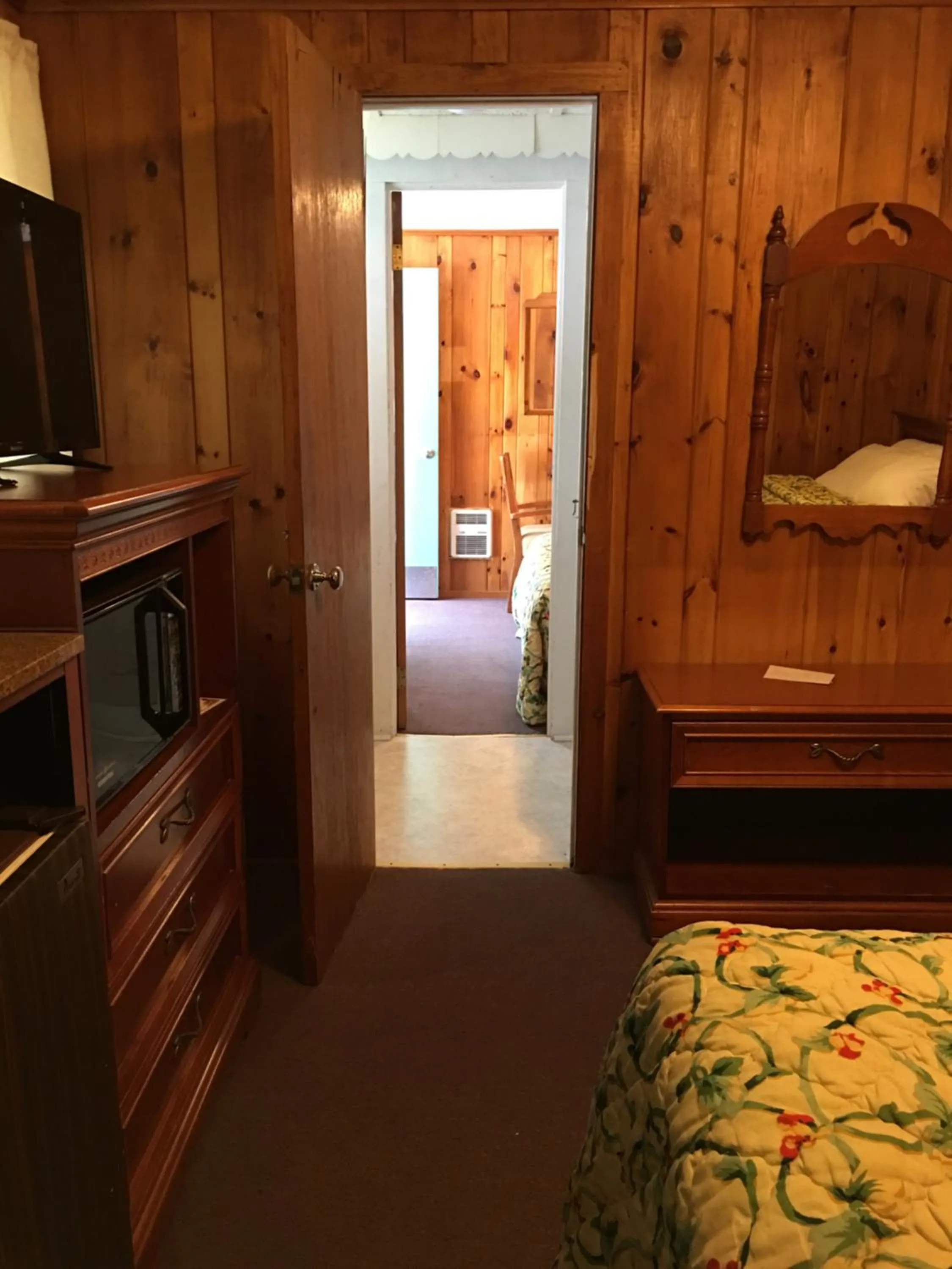 Living room, Bed in Doray Motel Lake George