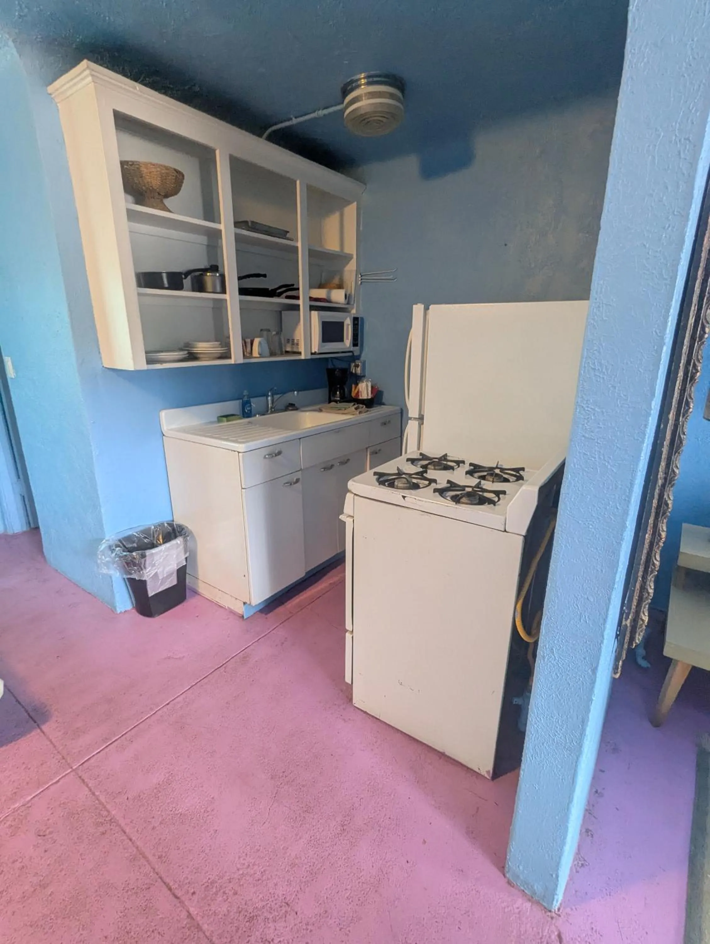 Kitchen or kitchenette in Pelican Spa