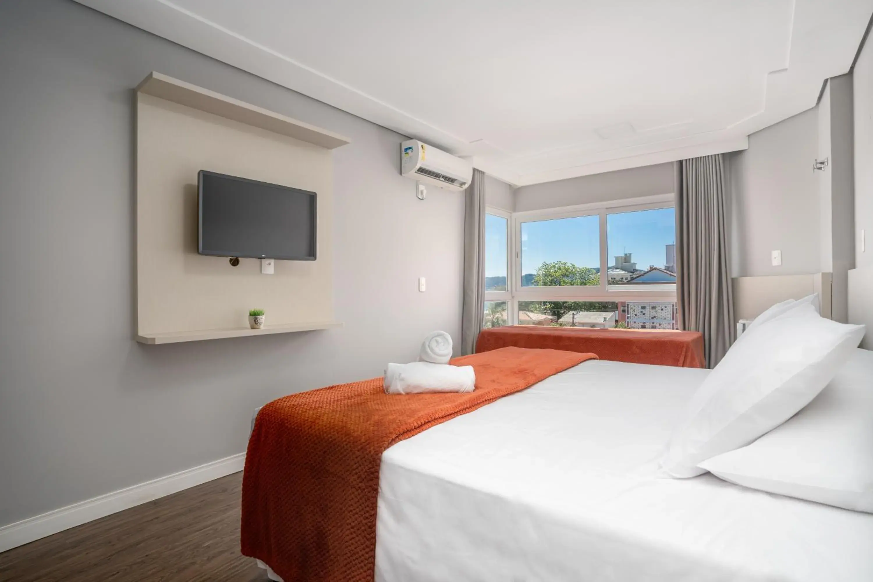 TV and multimedia, Bed in Boulevard Beach Canasvieiras Hotel TV and multimedia, Bed in Boulevard Beach Canasvieiras Hotel