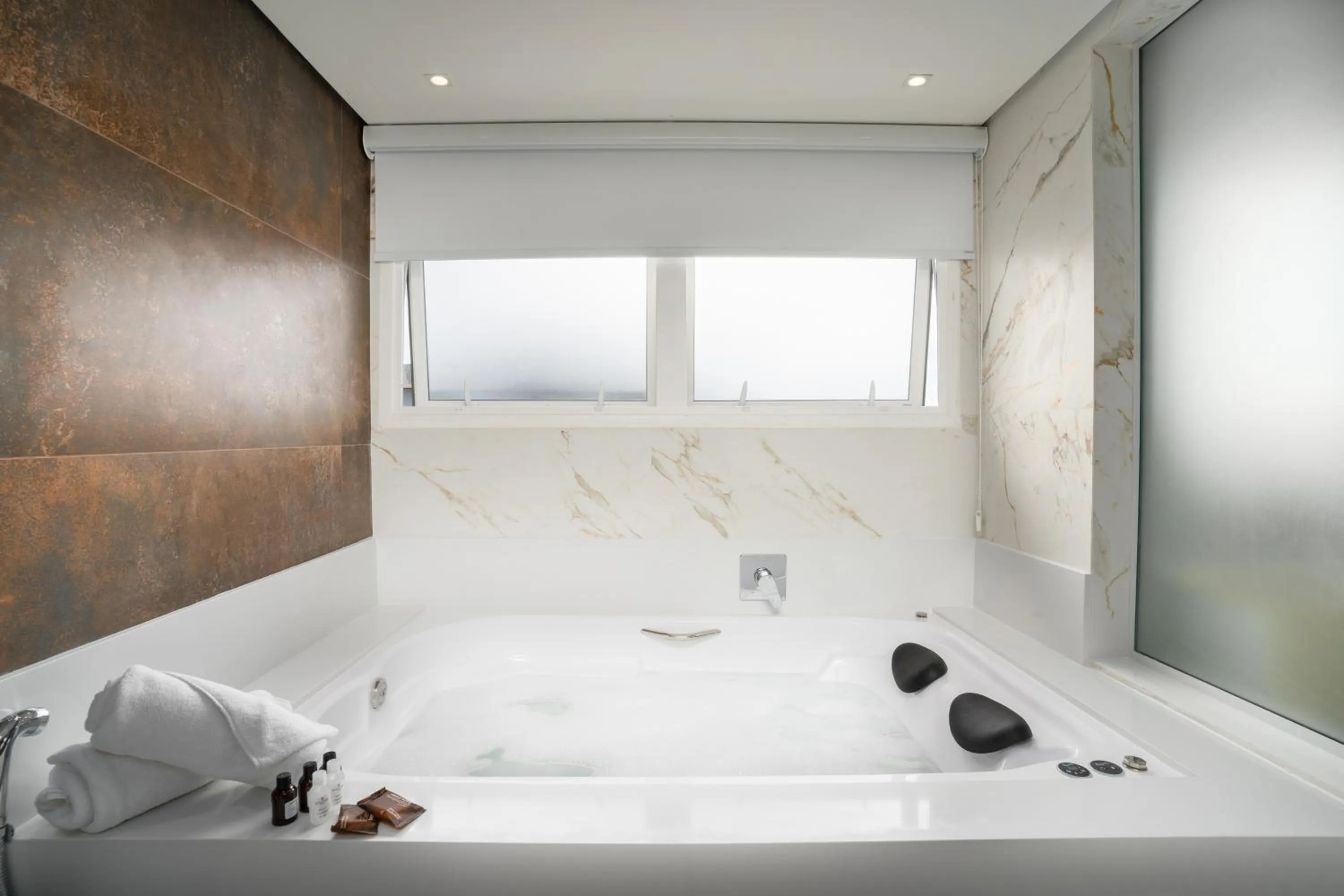 Hot Tub in Boulevard Beach Canasvieiras Hotel