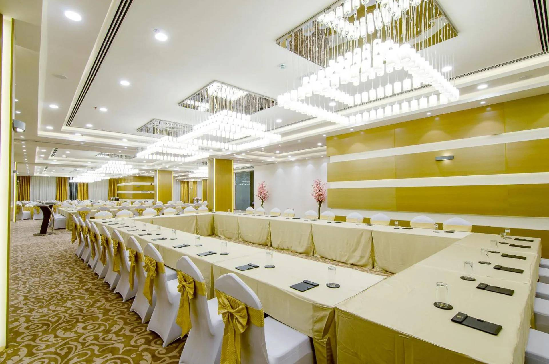 Meeting/conference room in Al Murooj Grand Hotel