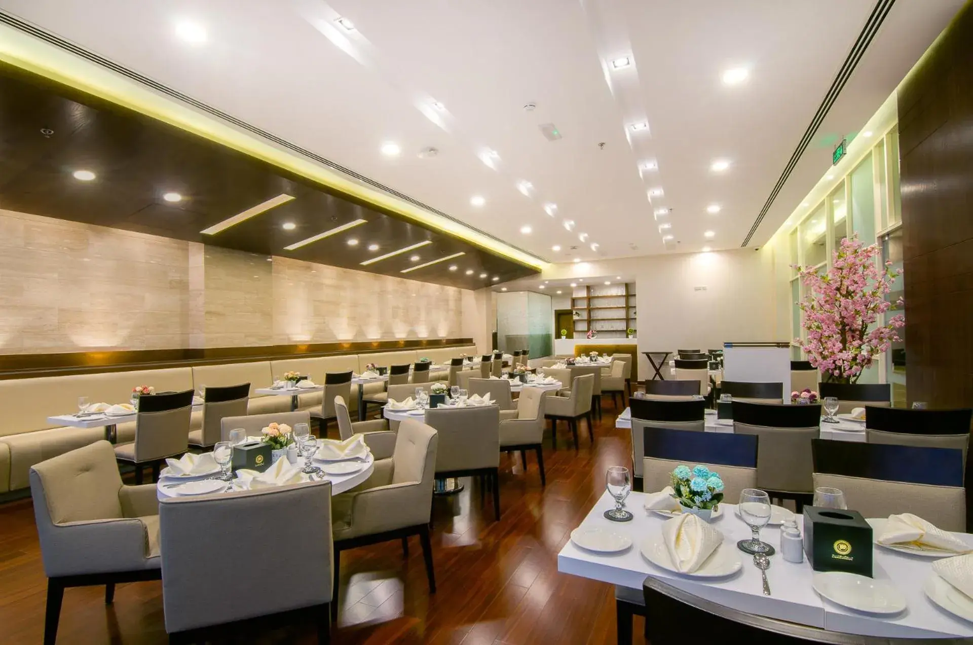 Breakfast in Al Murooj Grand Hotel Breakfast in Al Murooj Grand Hotel