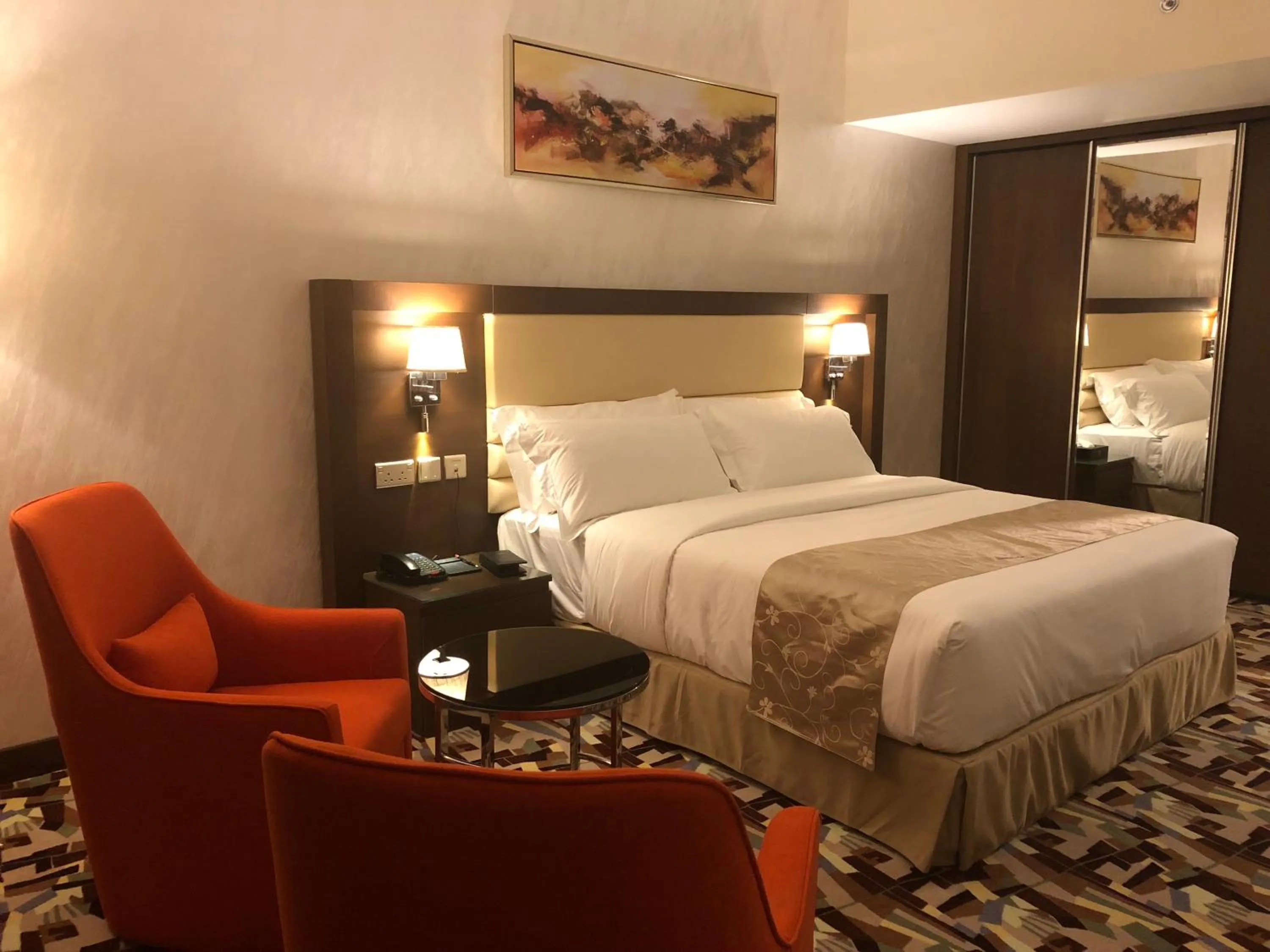 Bedroom, Bed in Al Murooj Grand Hotel