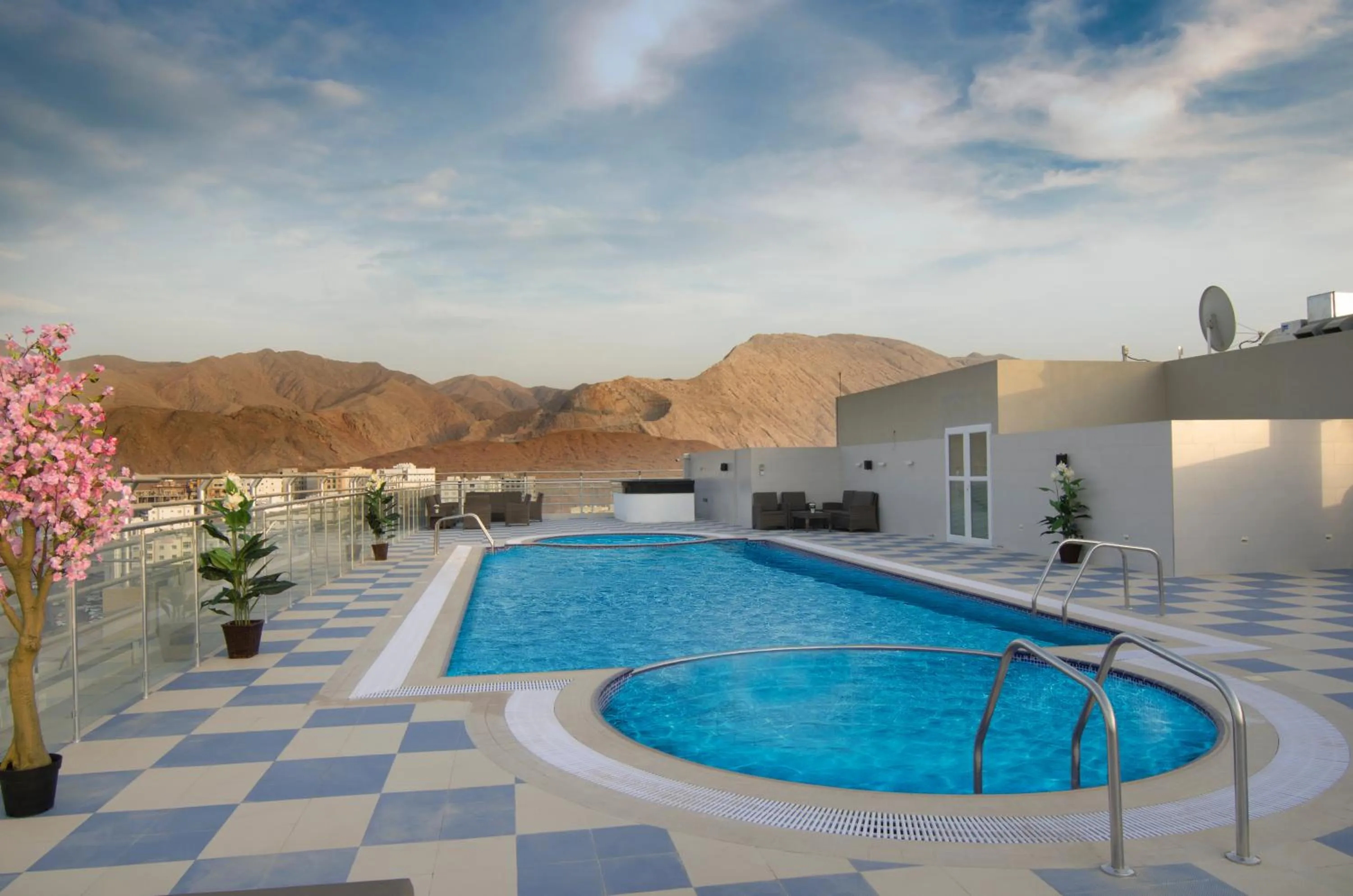  in Al Murooj Grand Hotel