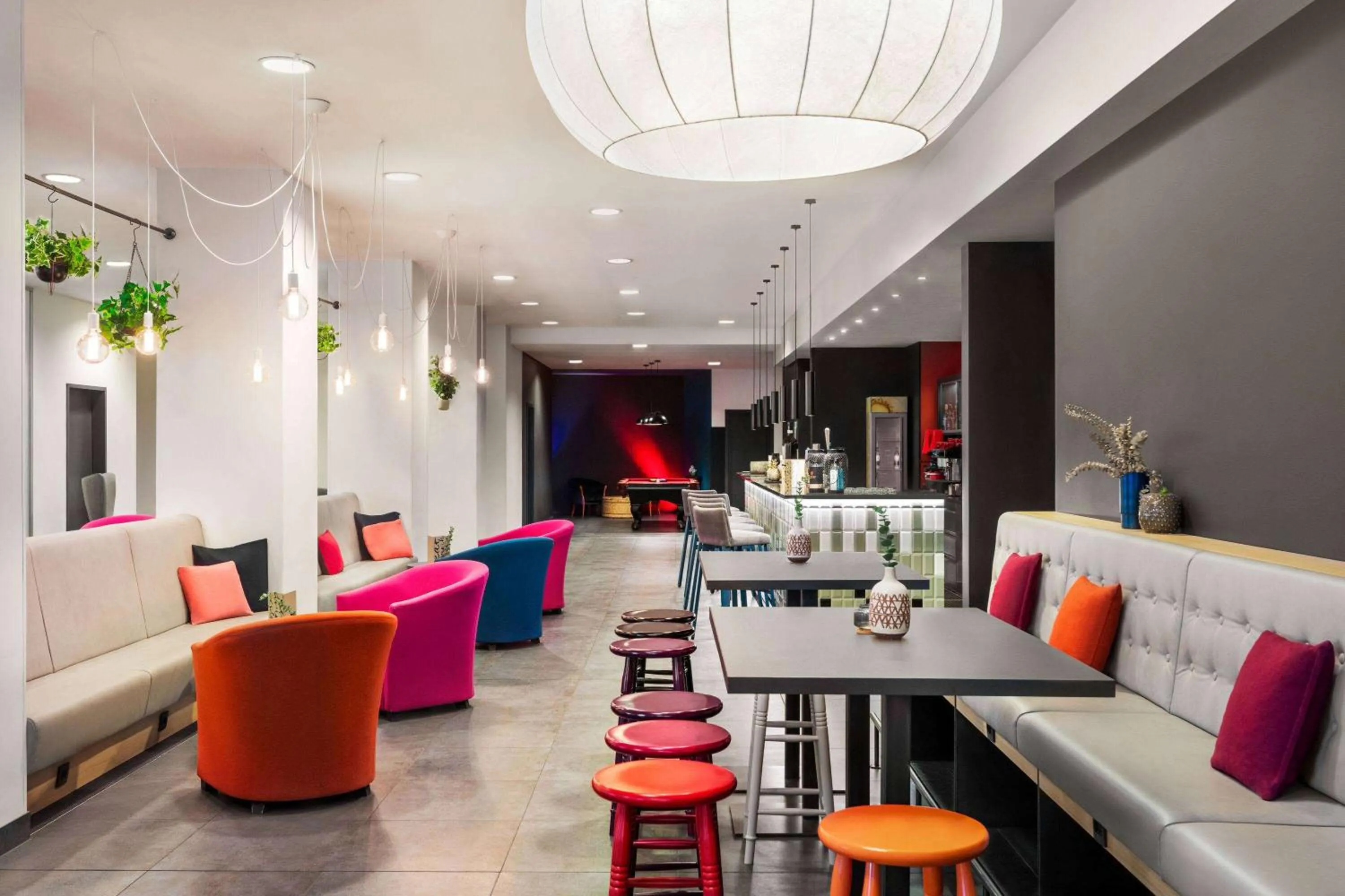 Lounge or bar in Vienna House Easy by Wyndham Bucharest Airport