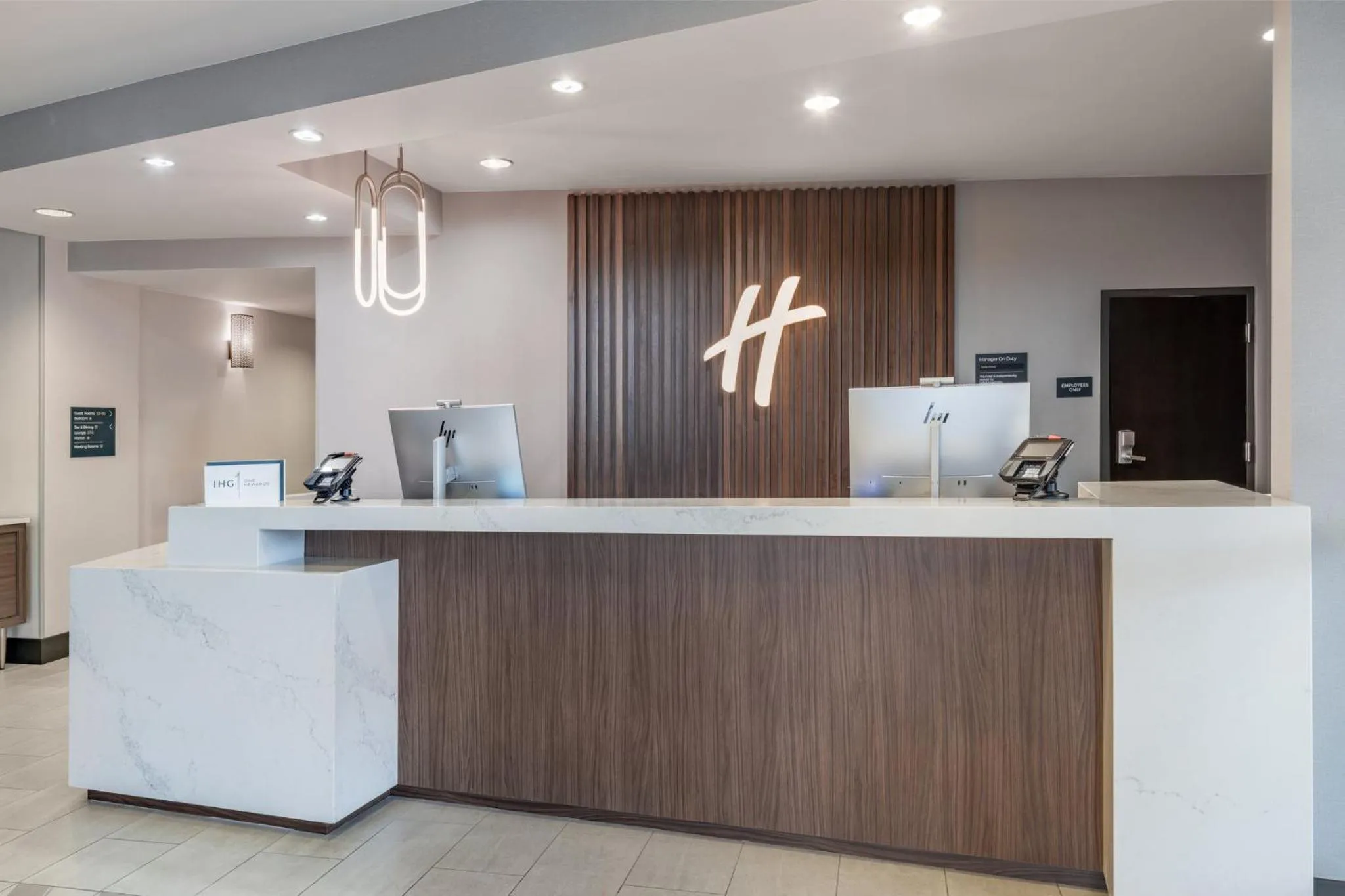 Property building in Holiday Inn Boise Airport by IHG