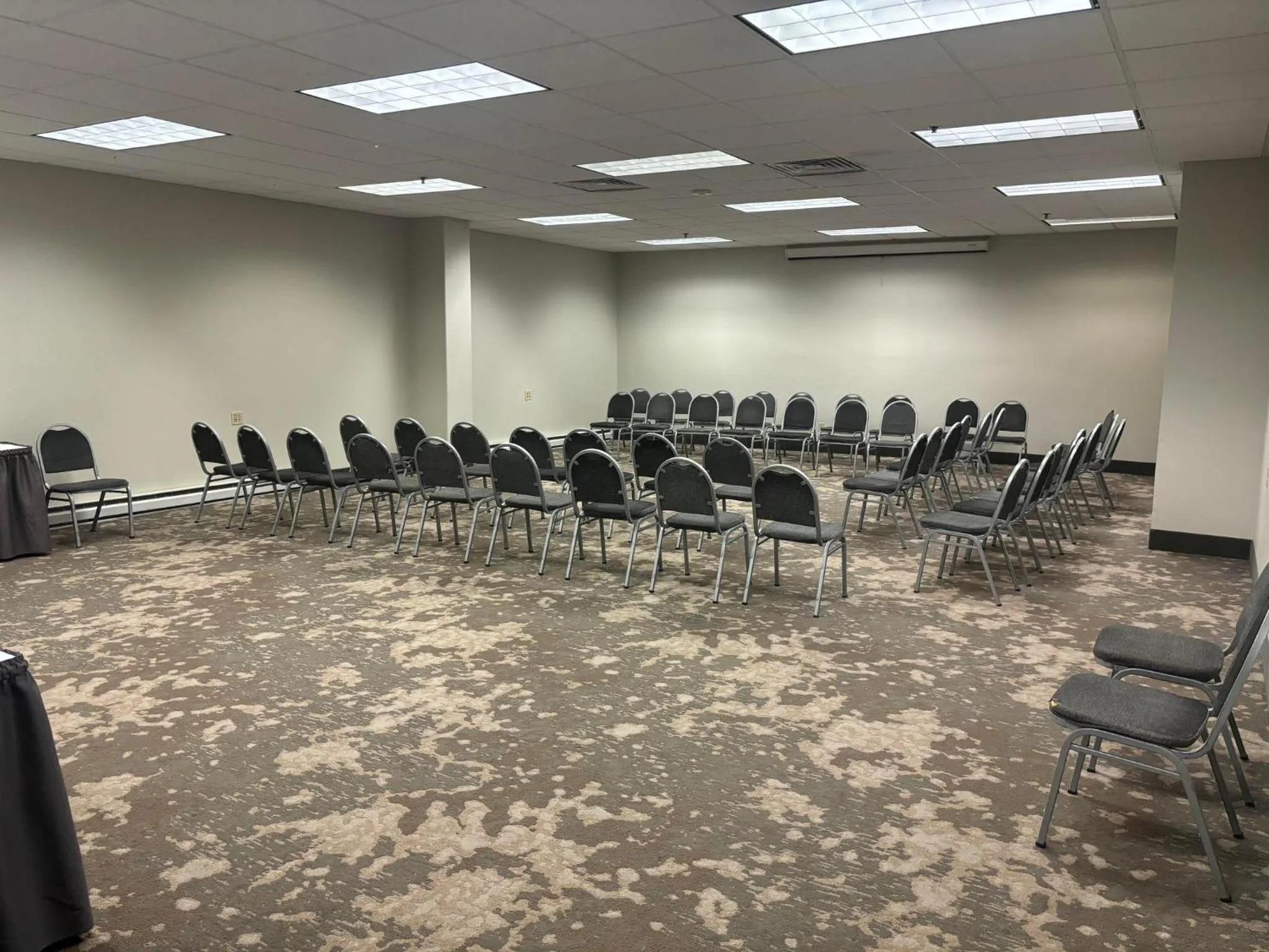 Meeting/conference room in Holiday Inn Rockford by IHG
