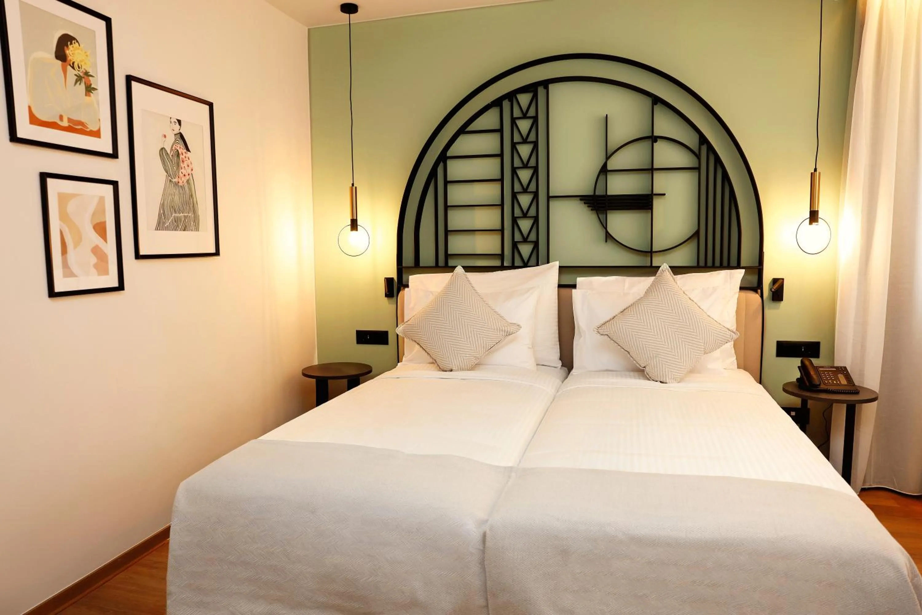 Bed in Zeus Essence Bucharest Opera