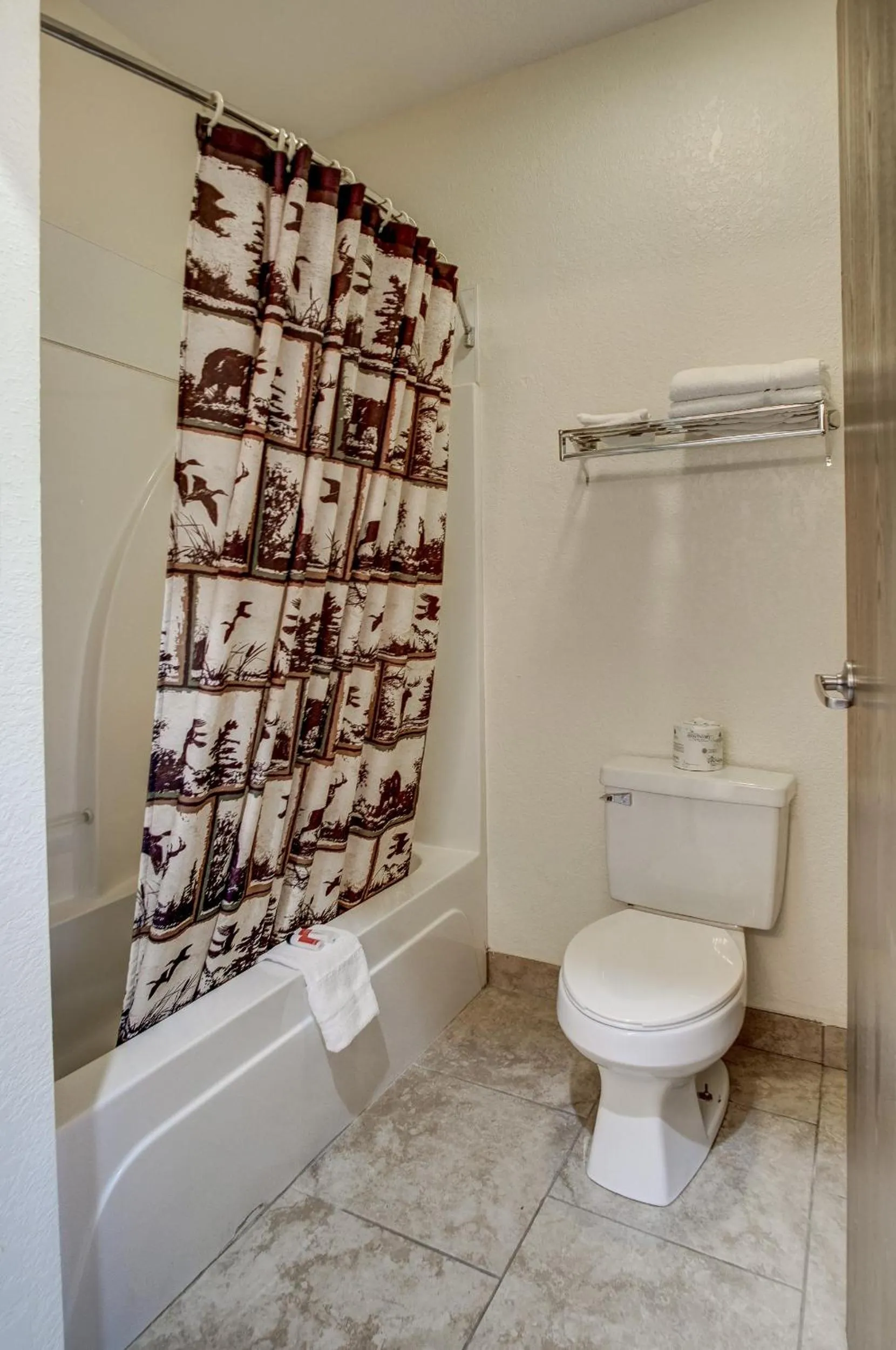 Booneslick Lodge - Neosho