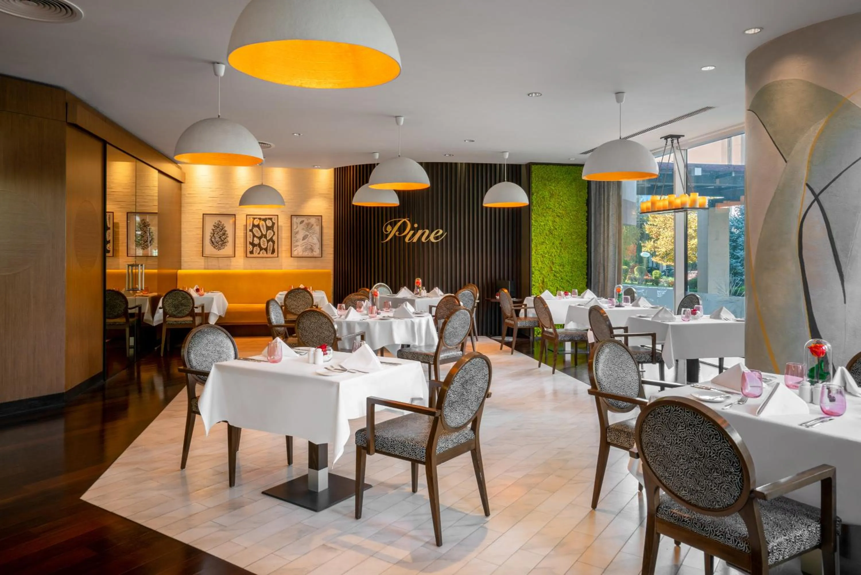 Restaurant/places to eat in Crowne Plaza Bucharest by IHG