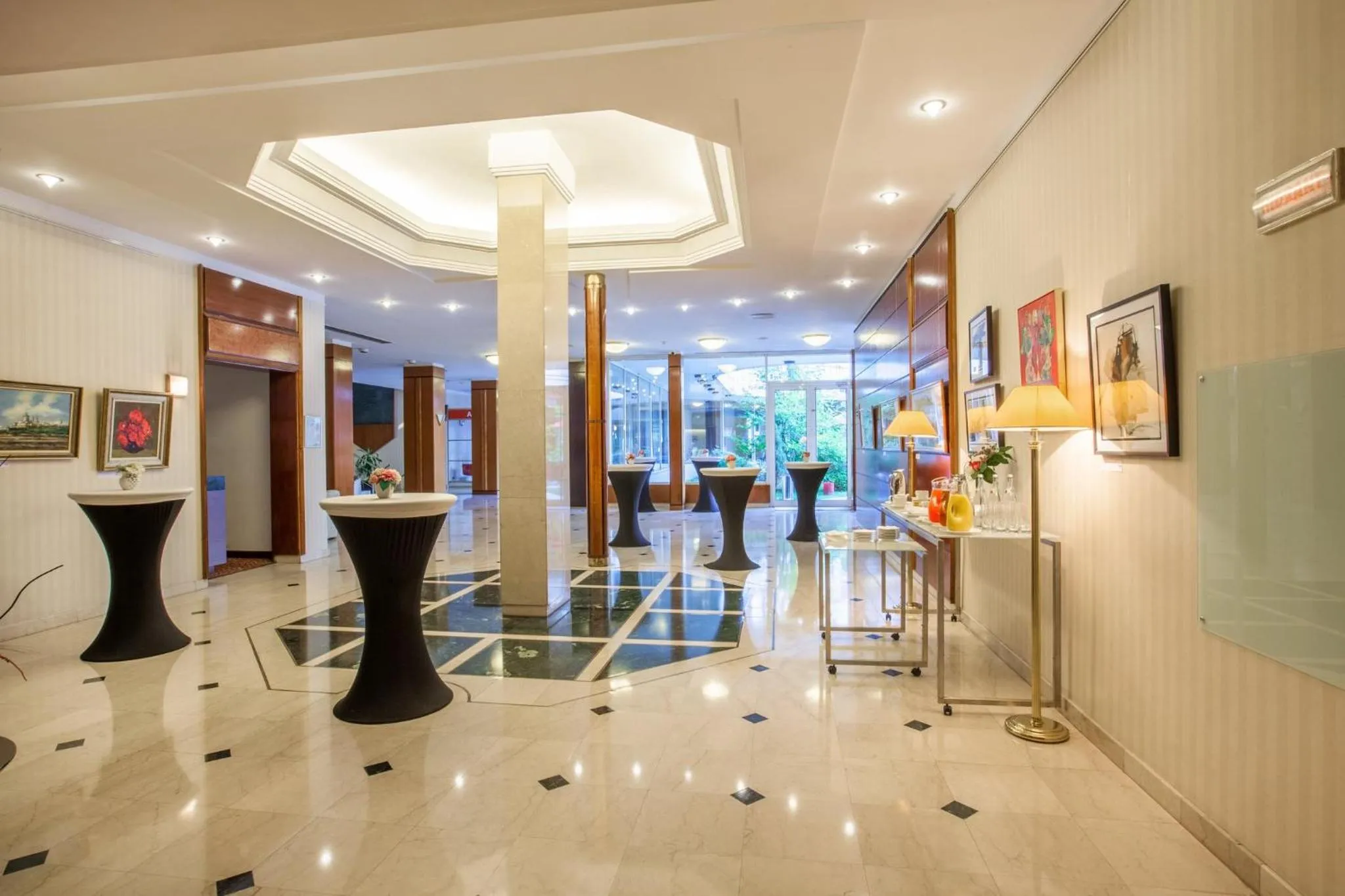 Meeting/conference room in Crowne Plaza Bucharest by IHG