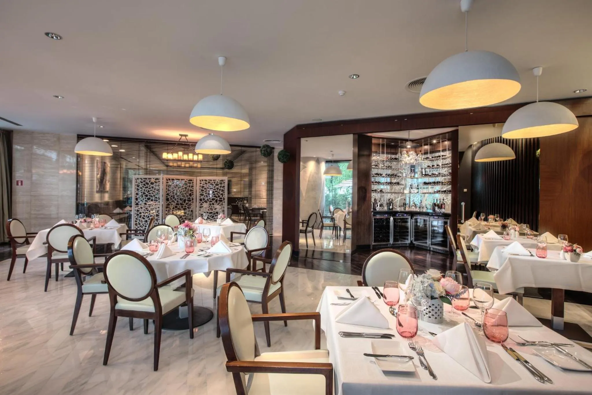 Restaurant/places to eat in Crowne Plaza Bucharest by IHG
