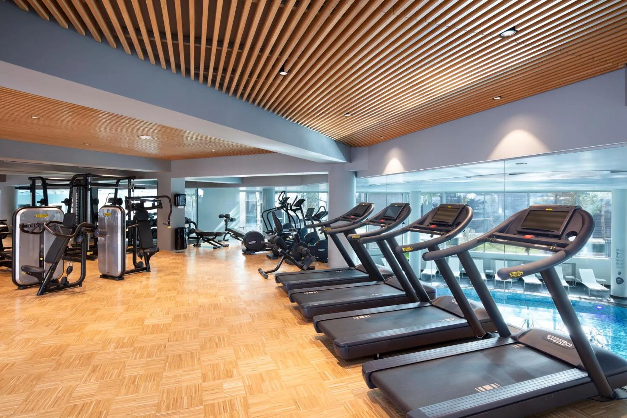 Fitness centre/facilities in Crowne Plaza Bucharest by IHG