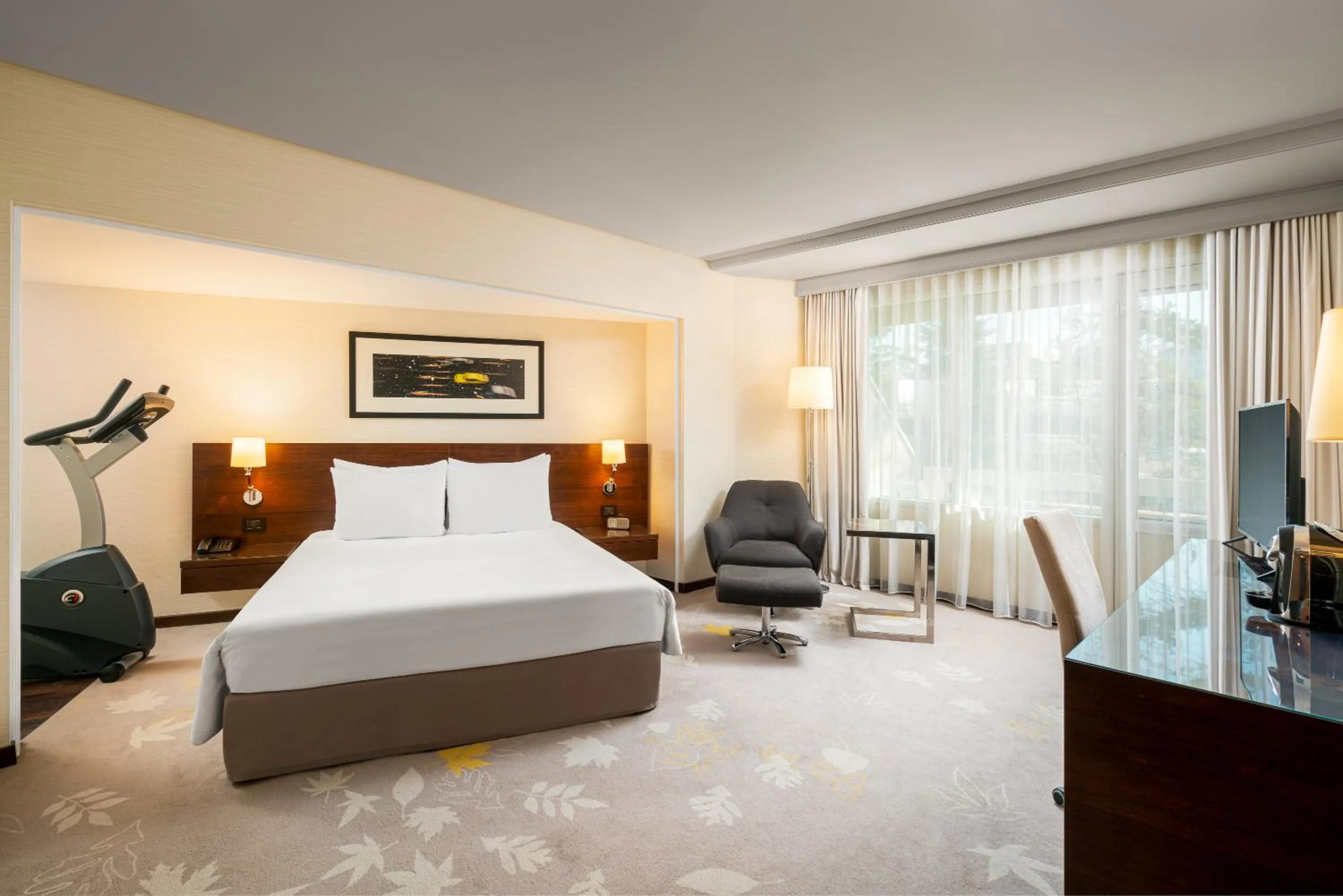 Bedroom, Bed in Crowne Plaza Bucharest by IHG