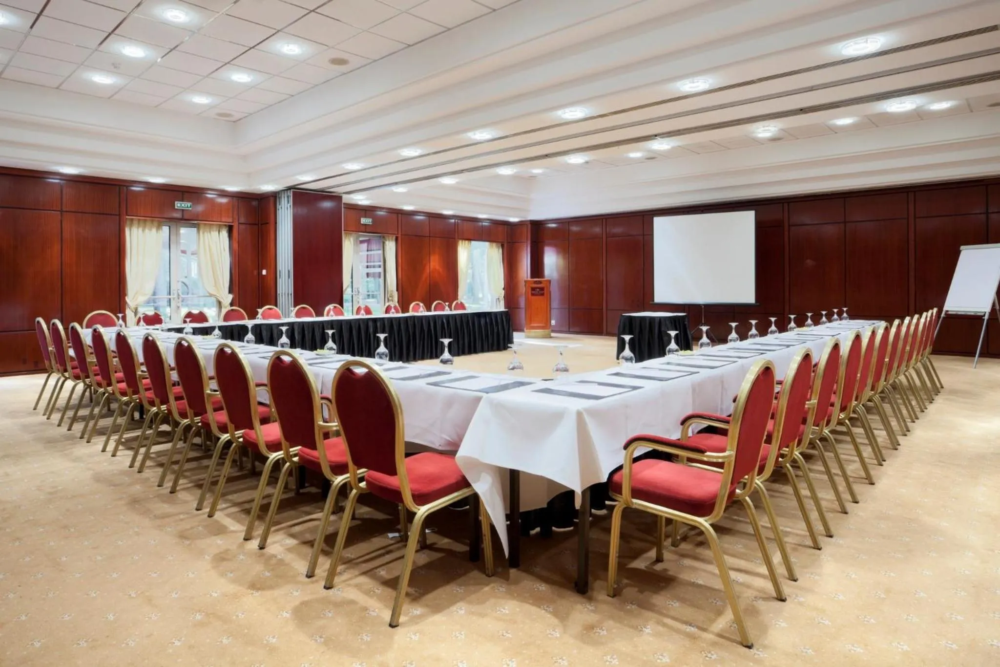 Meeting/conference room in Crowne Plaza Bucharest by IHG